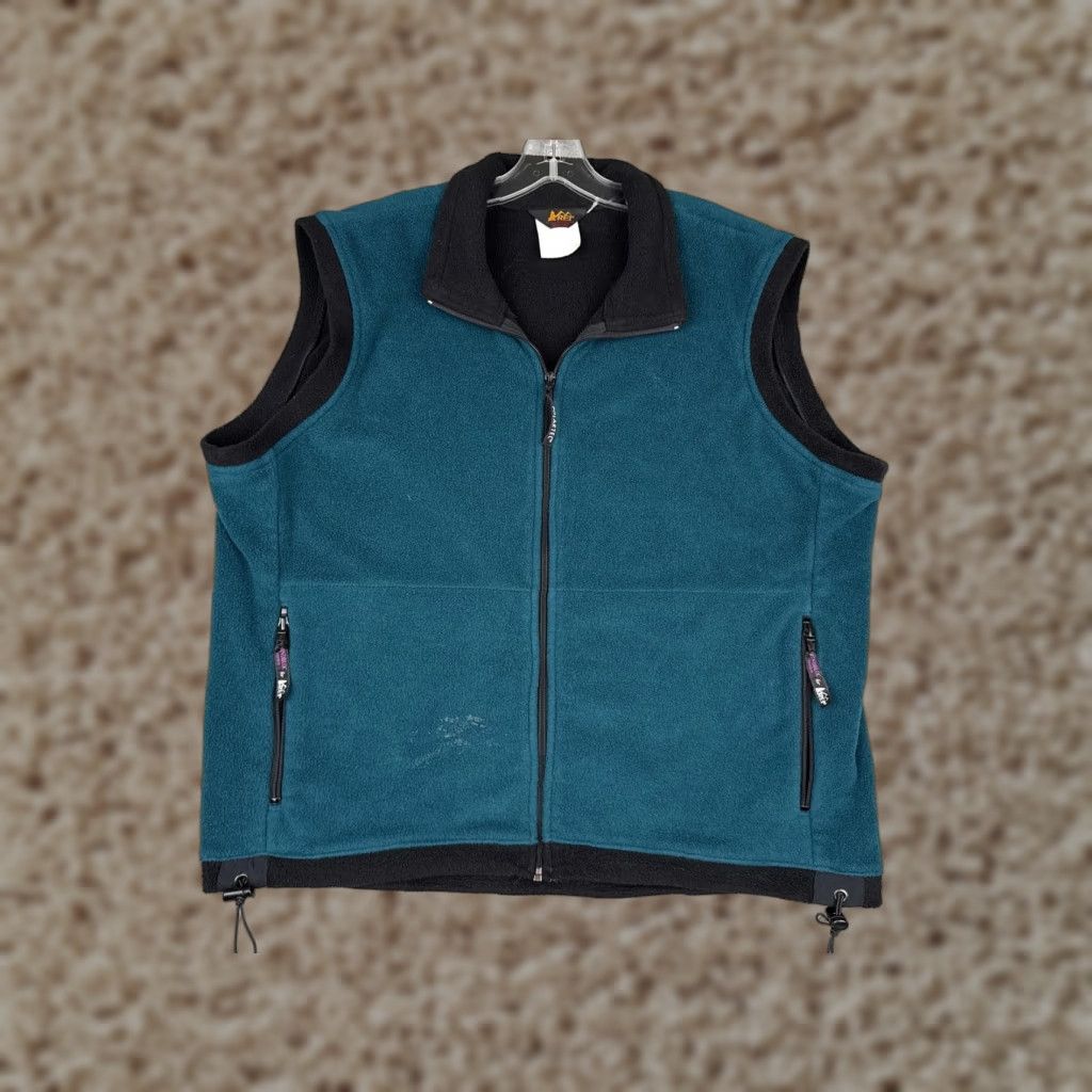 Vintage REI Vest Mens XL Blue Full Zip Pockets Outdoor Hiking Warm Windbloc Quilted Fall Winter Lightweight Zipper Pockets Mens XL Blue Outdoor Hiking Vest Size US XL / EU 56 / 4 - 1 Thumbnail