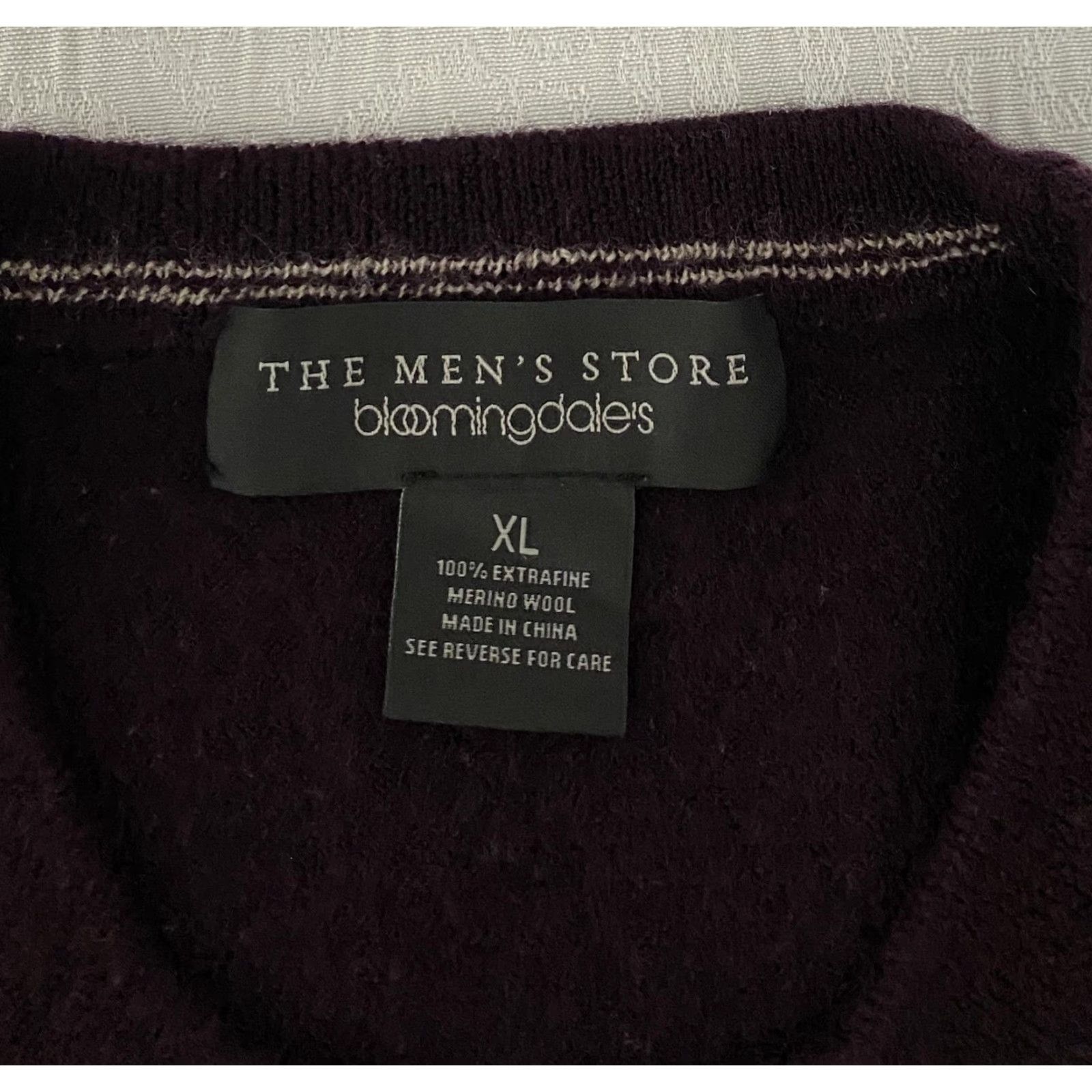 Bloomingdale's The Men's Store Bloomingdale's Sweater Mens XL Burgundy Merino Wool Crewneck Size US XL / EU 56 / 4 - 3 Thumbnail