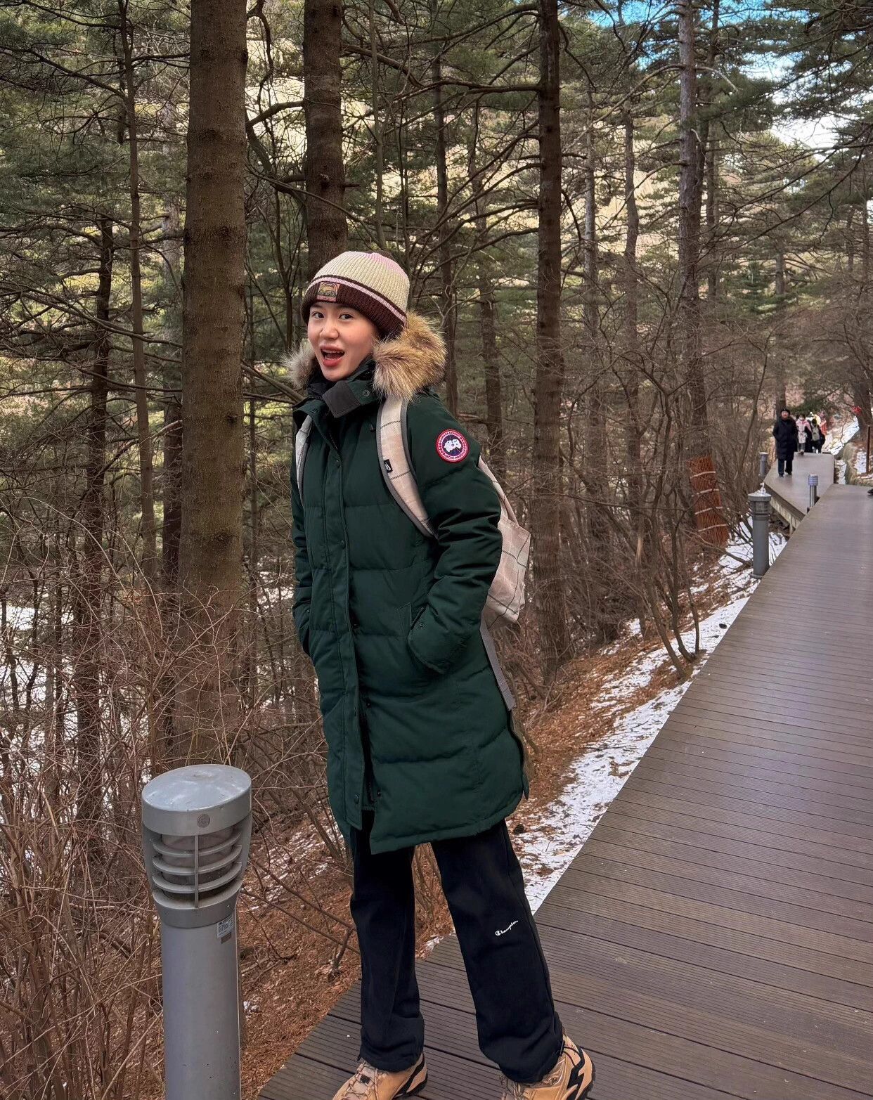 Canada Goose Canada Goose Shelburne Women Lagoon Green XXS Coat Size XXS / US 00 / IT 34 - 2 Thumbnail