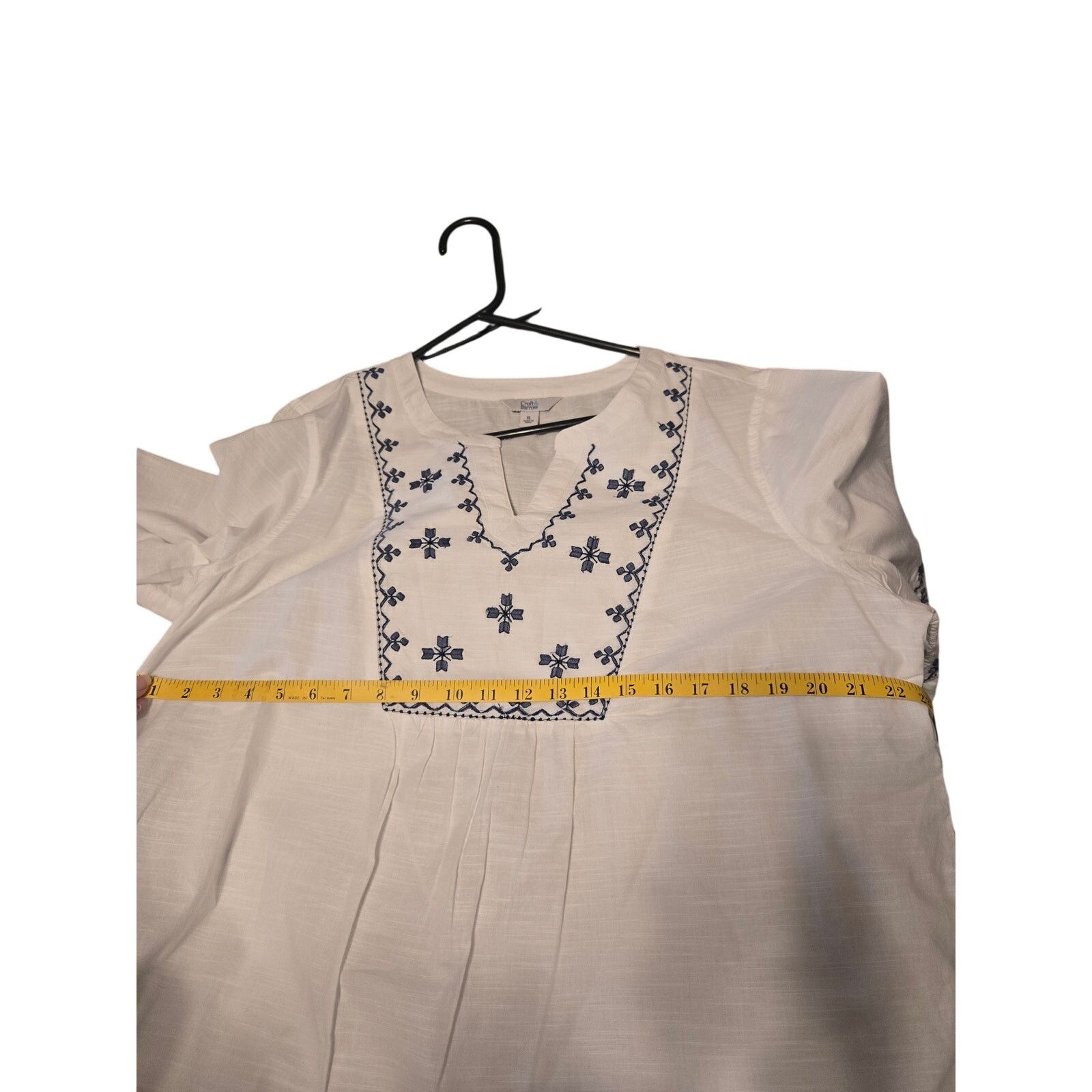 Croft & Barrow Croft & Barrow White Embroidered Boho V-Neck Blouse XL Size XL / US 12-14 / IT 48-50 - 9 Thumbnail