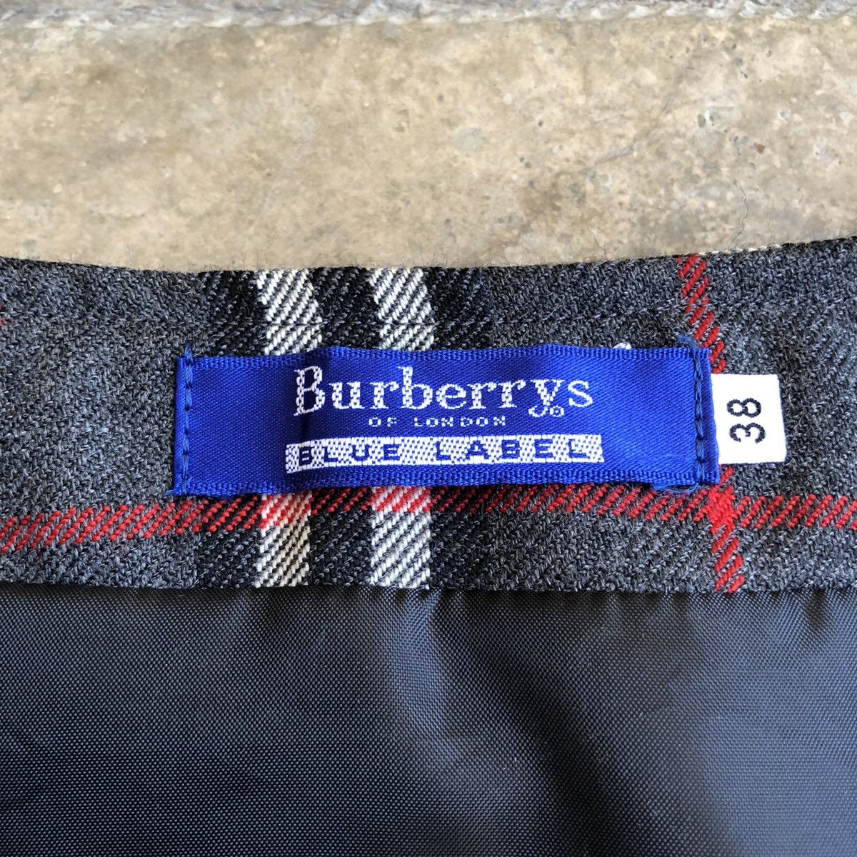 Burberry Burberrys Blue Label Tartan Wool Skirt ( Japan Exclusive ) Size 25" / US 0 / IT 36 - 8 Thumbnail