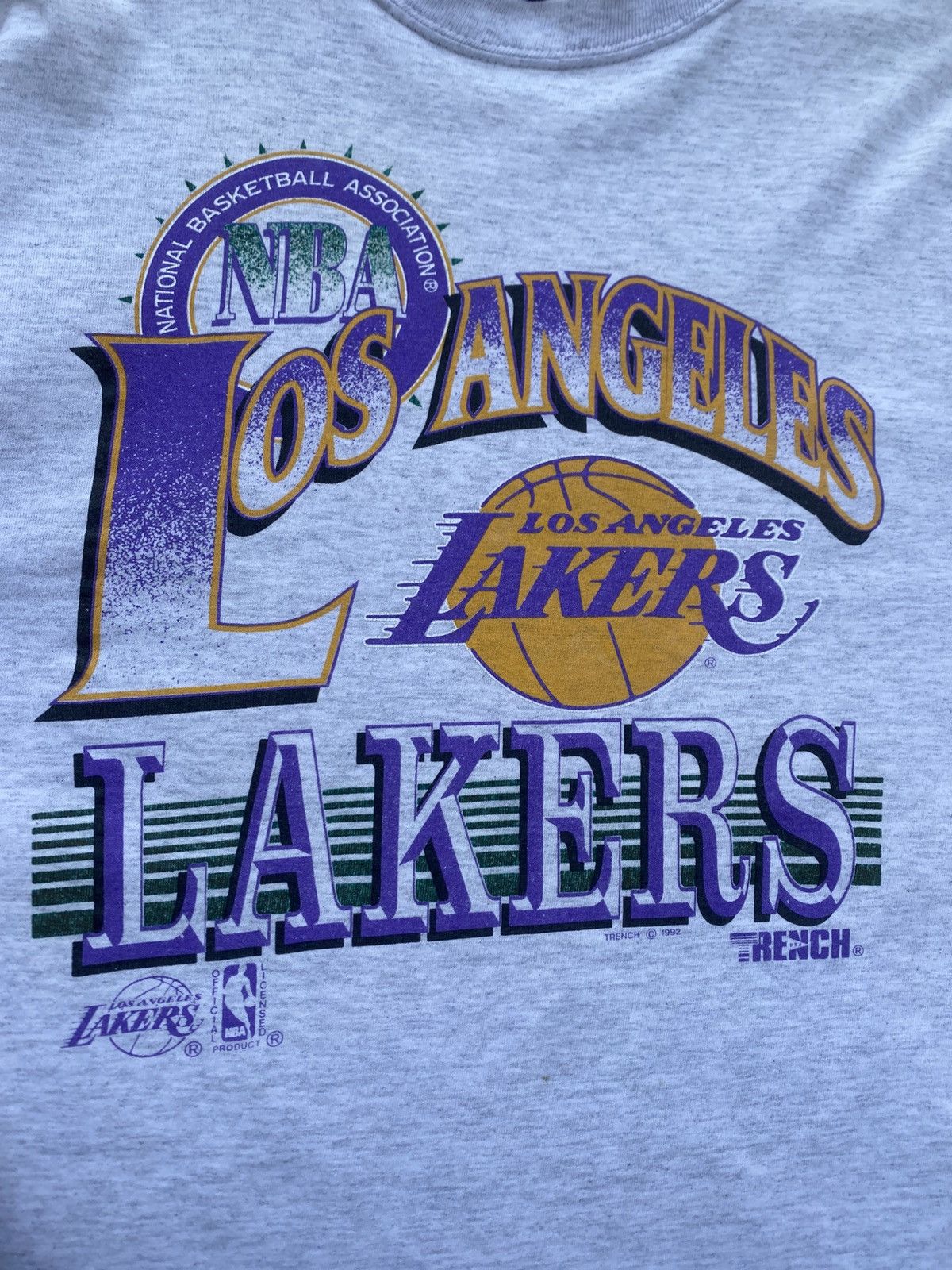 NBA Rare Vintage LAKERS 1992 Tshirt Size US XL / EU 56 / 4 - 12 Thumbnail
