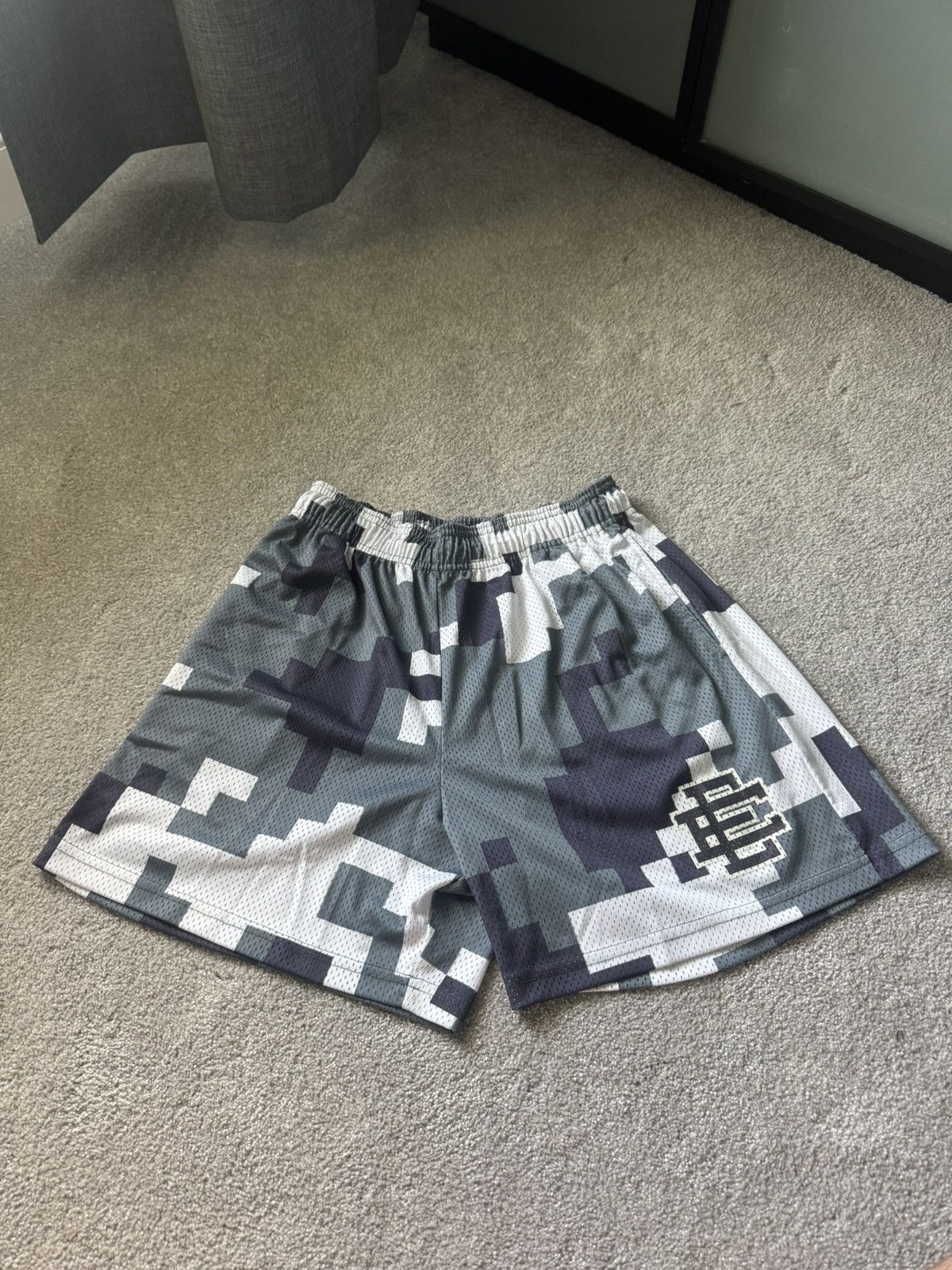 Eric Emanuel EE Pixel Camo Shorts Size US 34 / EU 50 - 1 Thumbnail