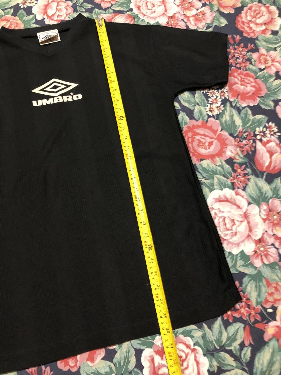 Umbro Vintage Umbo logo center T-shirt crazy Y2K size M streetwear Size US M / EU 48-50 / 2 - 11 Thumbnail