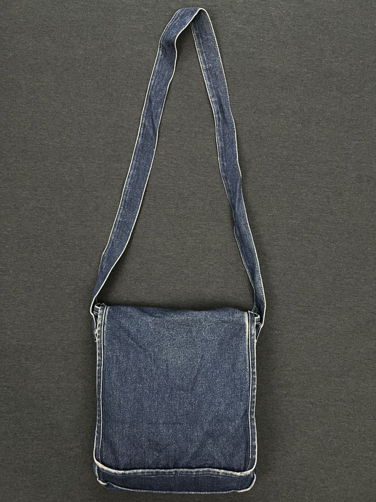 Japanese Brand Olive des Olive Denim Sling Bag Size ONE SIZE - 1 Thumbnail