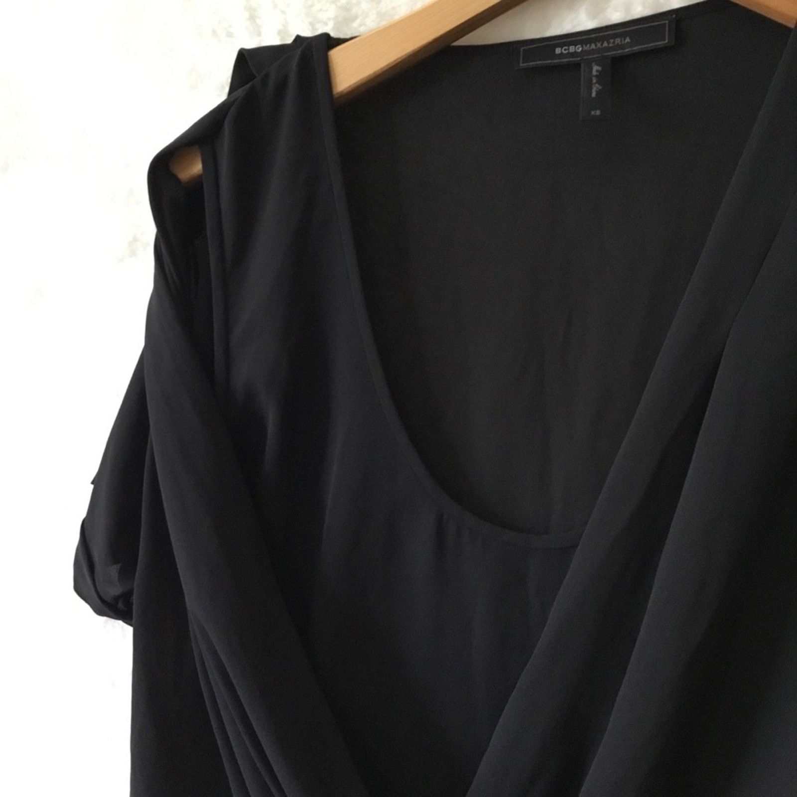 Bcbgmaxazria BCBGMaxAzria Black Drape Front Hi-Low Sheer Top Size XS / US 0-2 / IT 36-38 - 9 Thumbnail