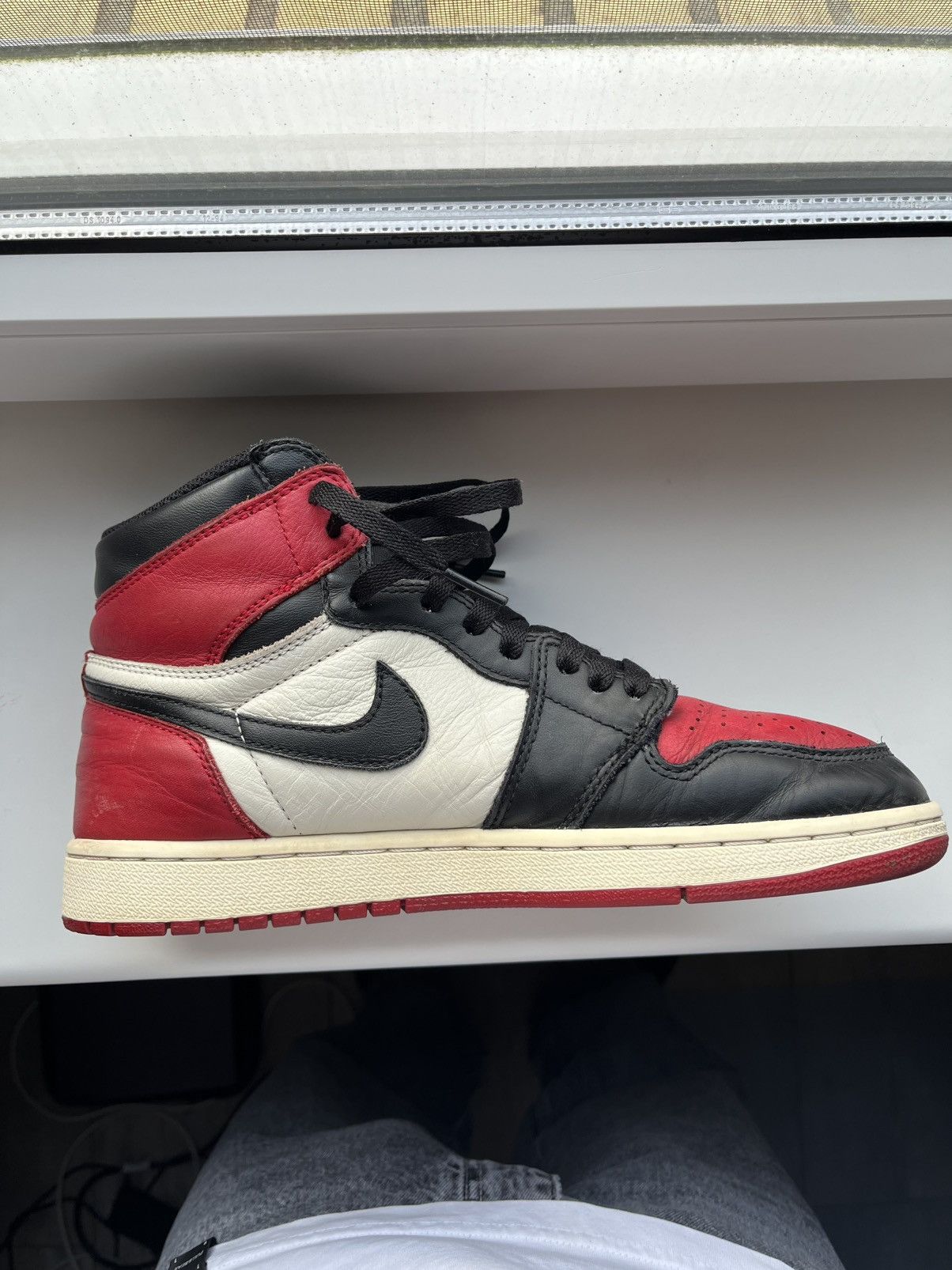 Jordan Brand × Nike Jordan 1 Bred Toe Size US 8.5 / EU 41-42 - 11 Thumbnail