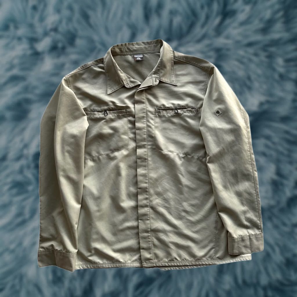 Nike ACG VINTAGE Nike ACG Dri-Fit Button-Up Shirt Mens XXL Long Sleeve Beige Nylon Sp 90s 80s 90s Size US XXL / EU 58 / 5 - 1 Thumbnail