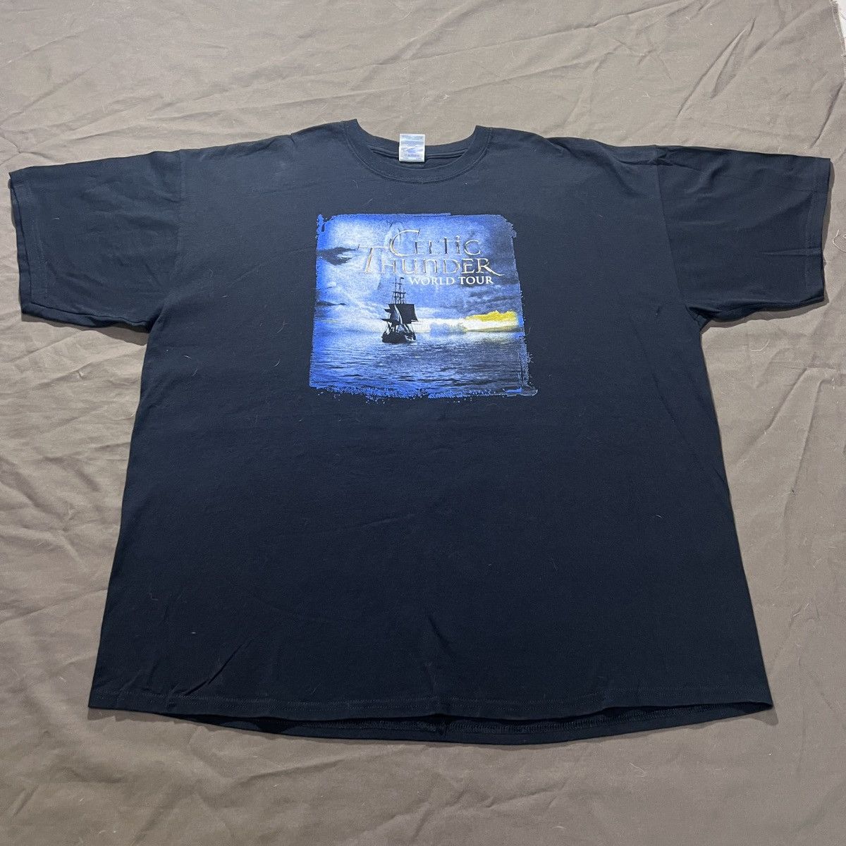 Band Tees Vintage Y2K Celtic Thunder Tour Tee 2XL Crossover Folk Size US XXL / EU 58 / 5 - 2 Thumbnail
