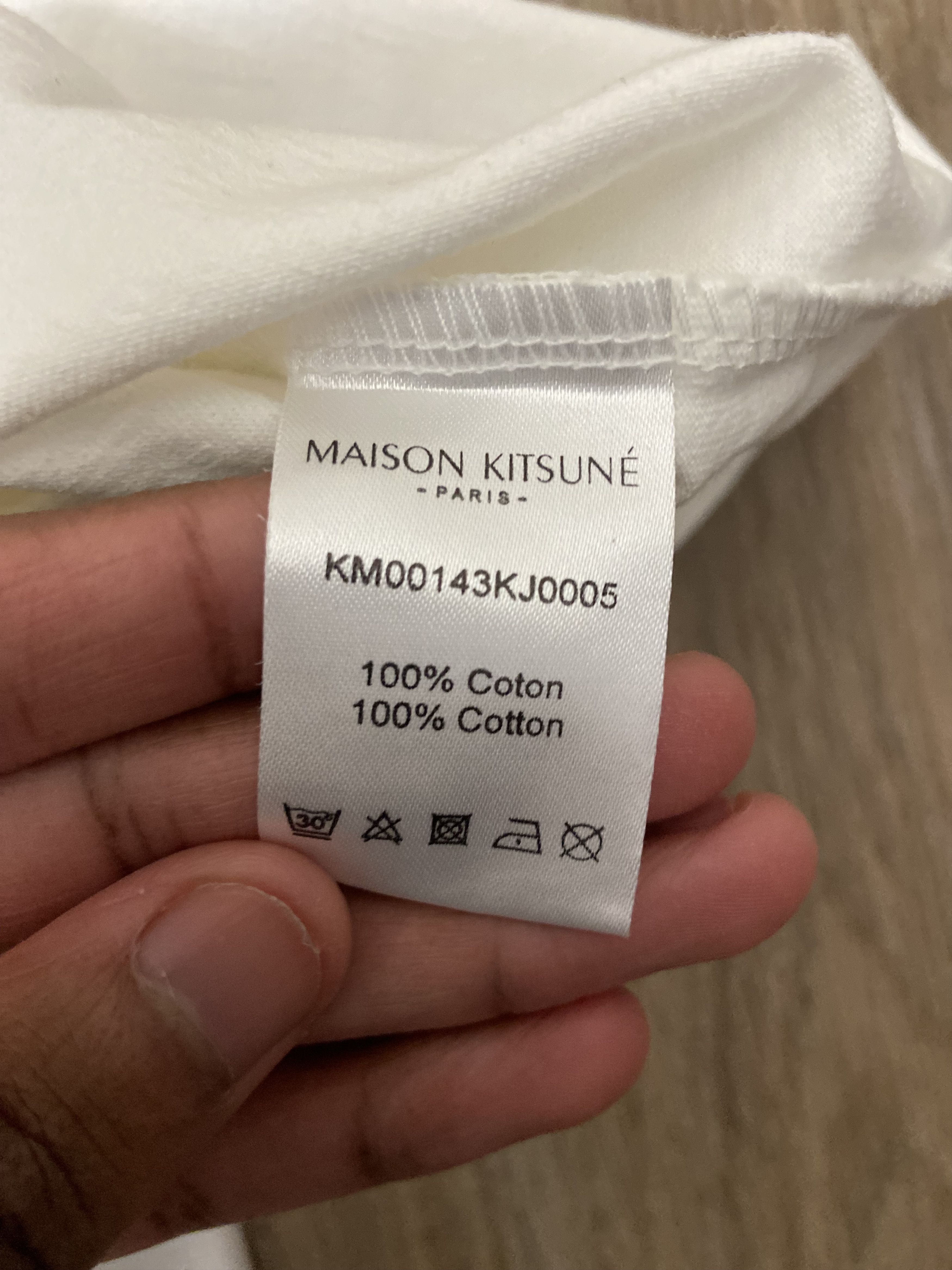 Maison Kitsune MAISON KITSUNÉ VARSITY COMFORT T-SHIRT Size US S / EU 44-46 / 1 - 3 Thumbnail