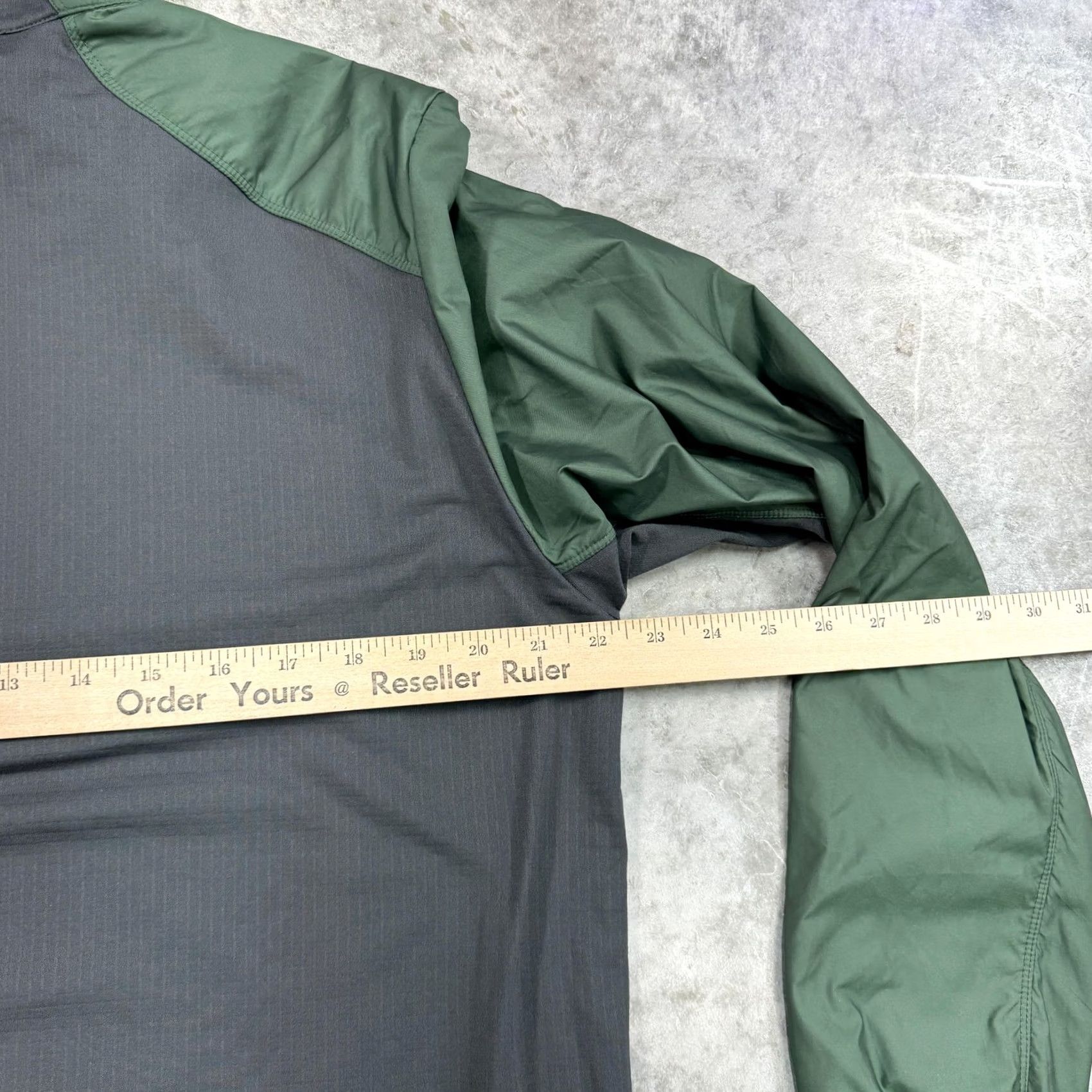 Nike Nike Dri-FIT Pullover Jacket Mens M Windbreaker Black Green 1/4 Zip Zip Pockets Lightweight Moisture Wicking Windproof Logo Size US M / EU 48-50 / 2 - 6 Thumbnail