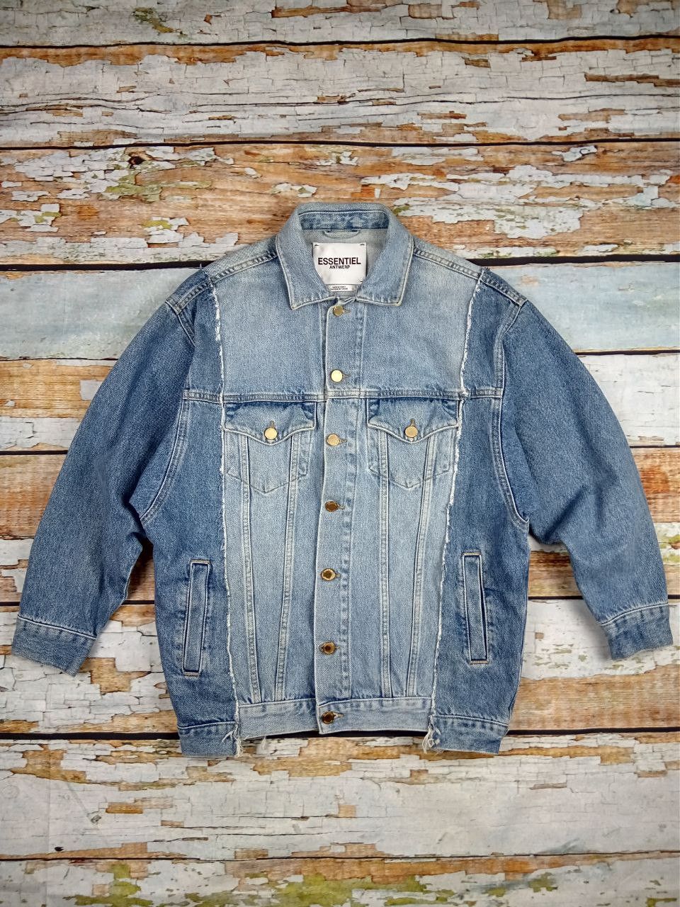 Essentiel Antwerp Two-tone oversized denim jacket with short sleeves Size S / US 4 / IT 40 - 1 Thumbnail