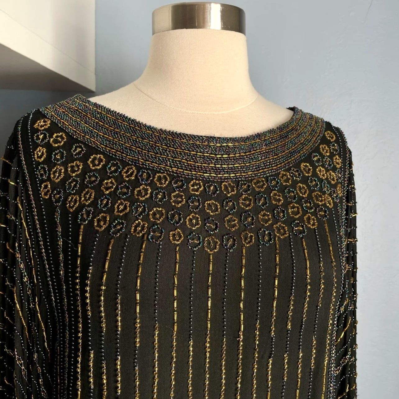 Vintage VINTAGE Sistermax Beaded Striped Silk Shift Dress Midi Deco S Size S / US 4 / IT 40 - 3 Thumbnail