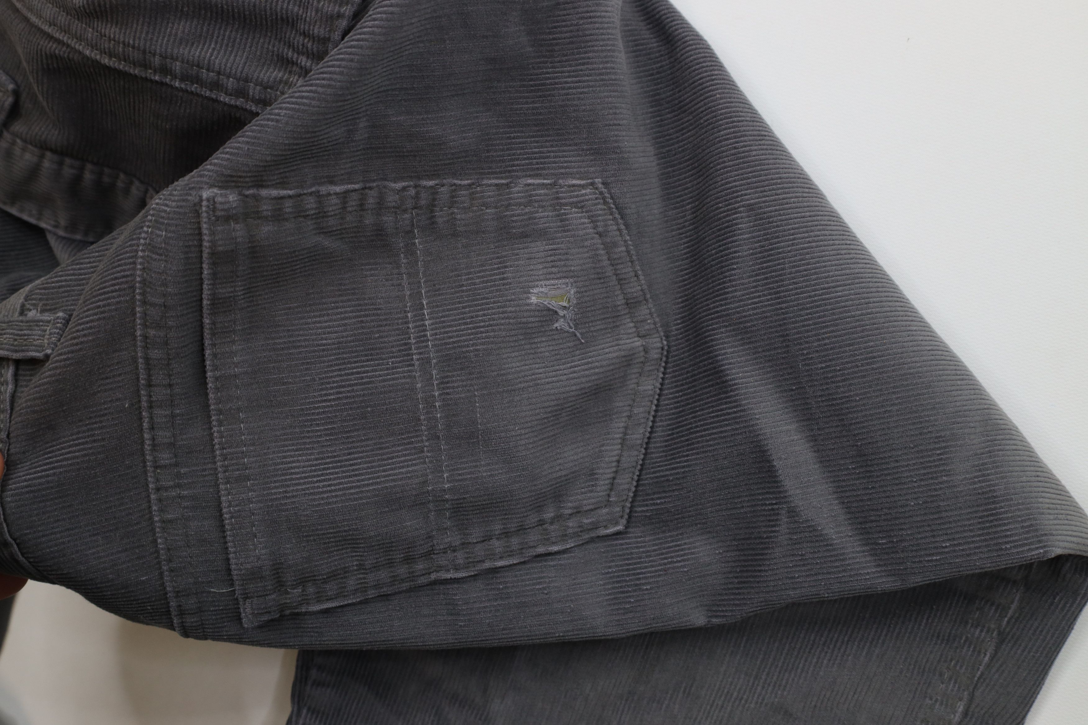 Vintage Vintage 70s Streetwear Straight Leg Corduroy Pants Gray USA Size US 38 / EU 54 - 10 Thumbnail