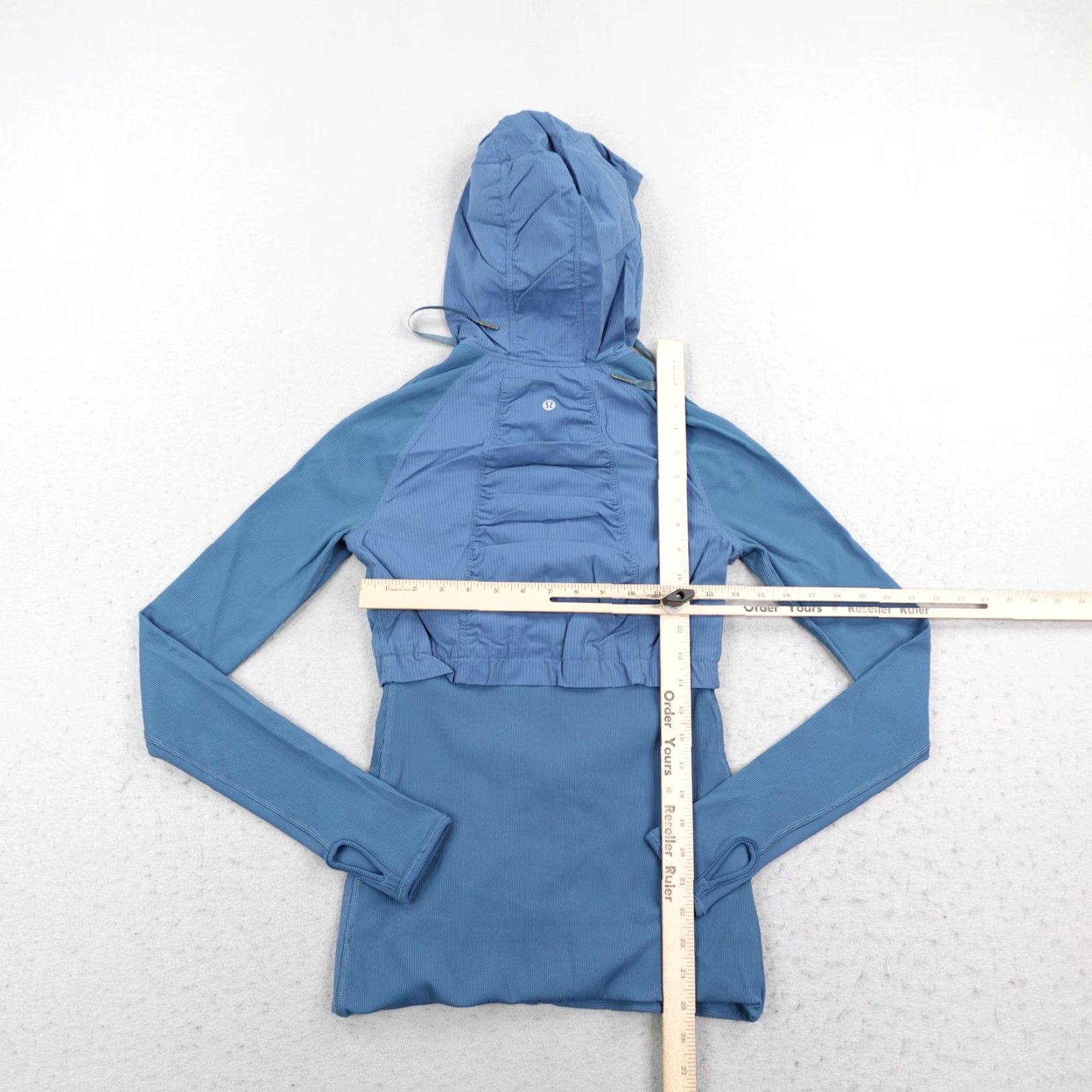 Lululemon Lululemon Jacket Womens 4 Blue Dace Studio Reversible Rib Sleeve Full Zip Yoga Jacket Size S / US 4 / IT 40 - 4 Thumbnail