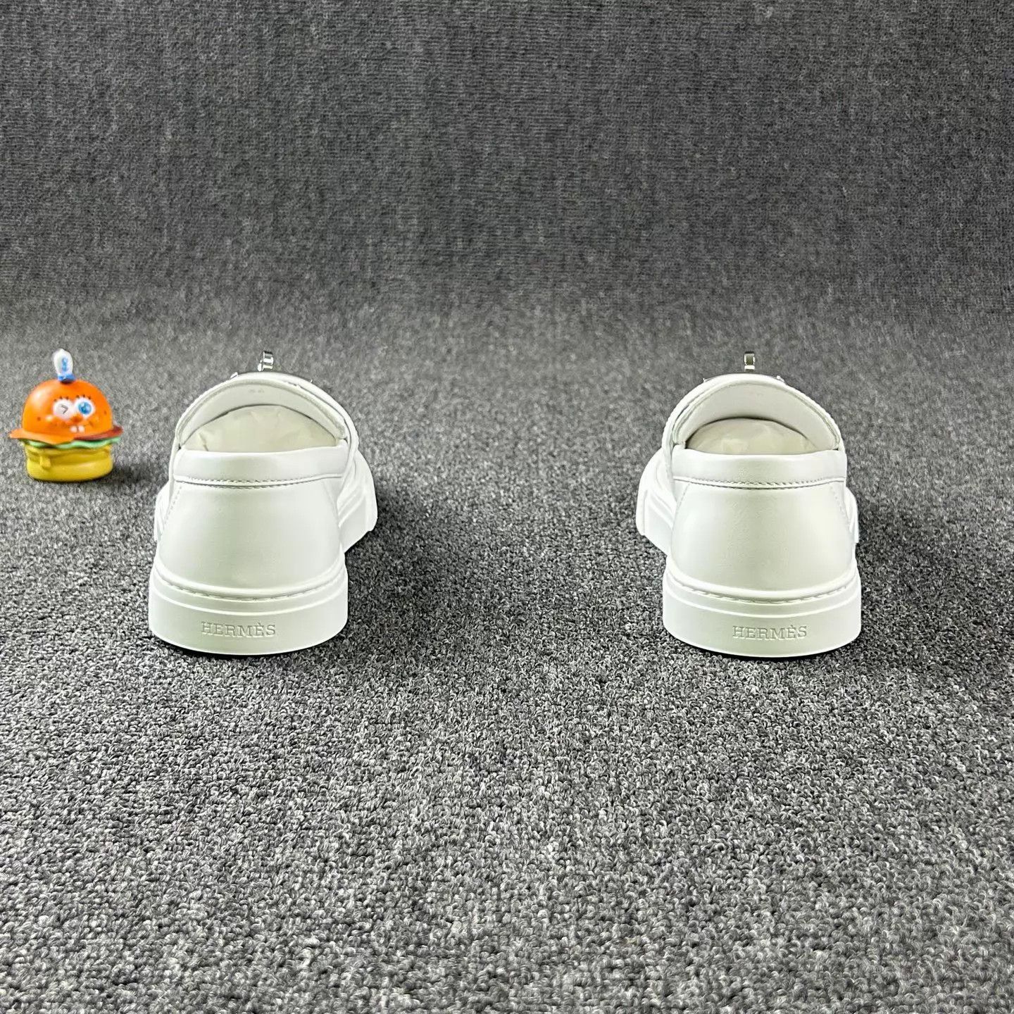 Hermes Hermes White Kelly Silver Buckle Loafer Size 36 Size US 5.5 / IT 35.5 - 5 Thumbnail