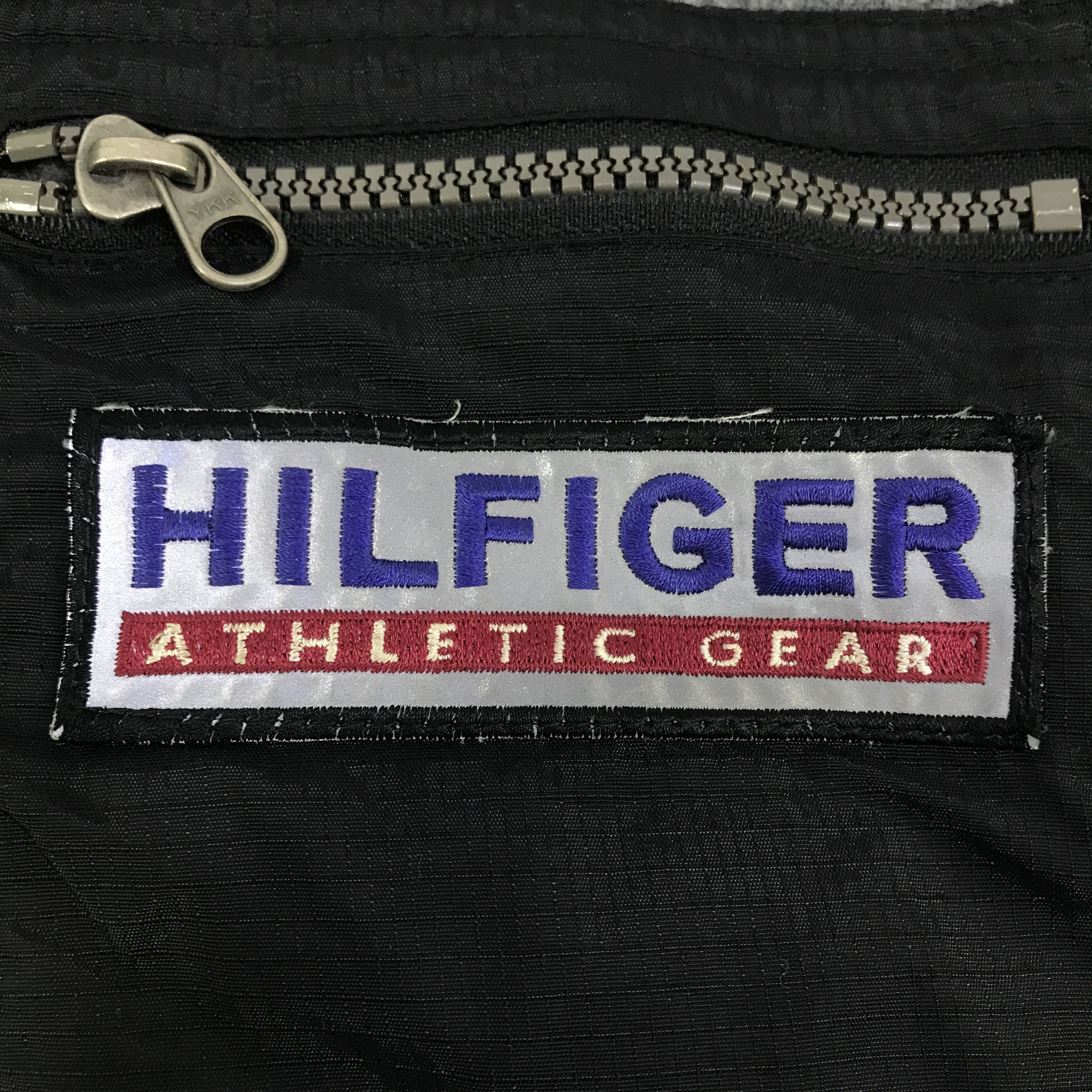 Tommy Hilfiger Vintage Tommy Hilfiger fleece Vest K128B20 Size US L / EU 52-54 / 3 - 7 Thumbnail