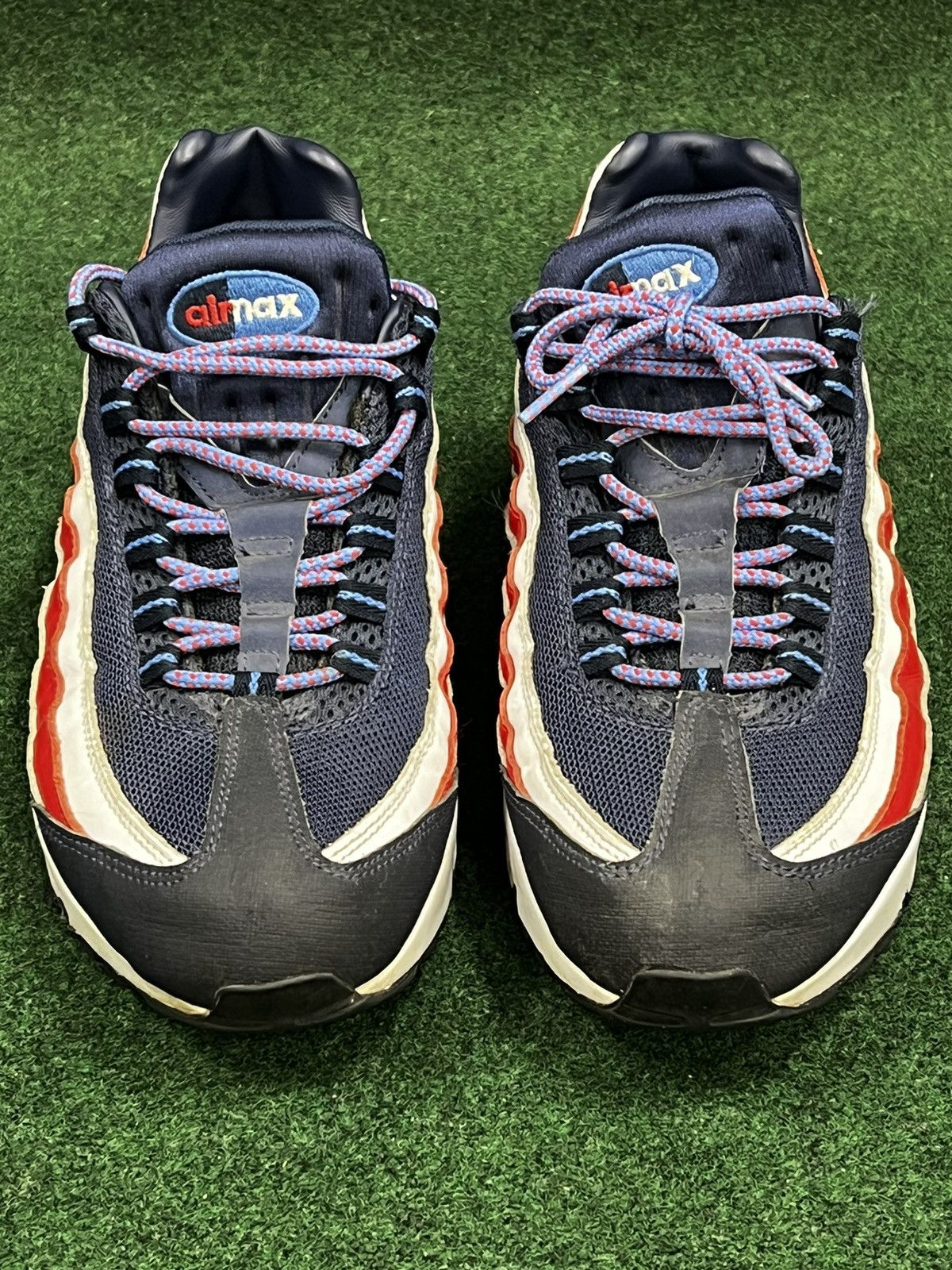Nike 2014 Nike Air Max 95 City QS World Cup London Size US 9.5 / EU 42-43 - 2 Thumbnail