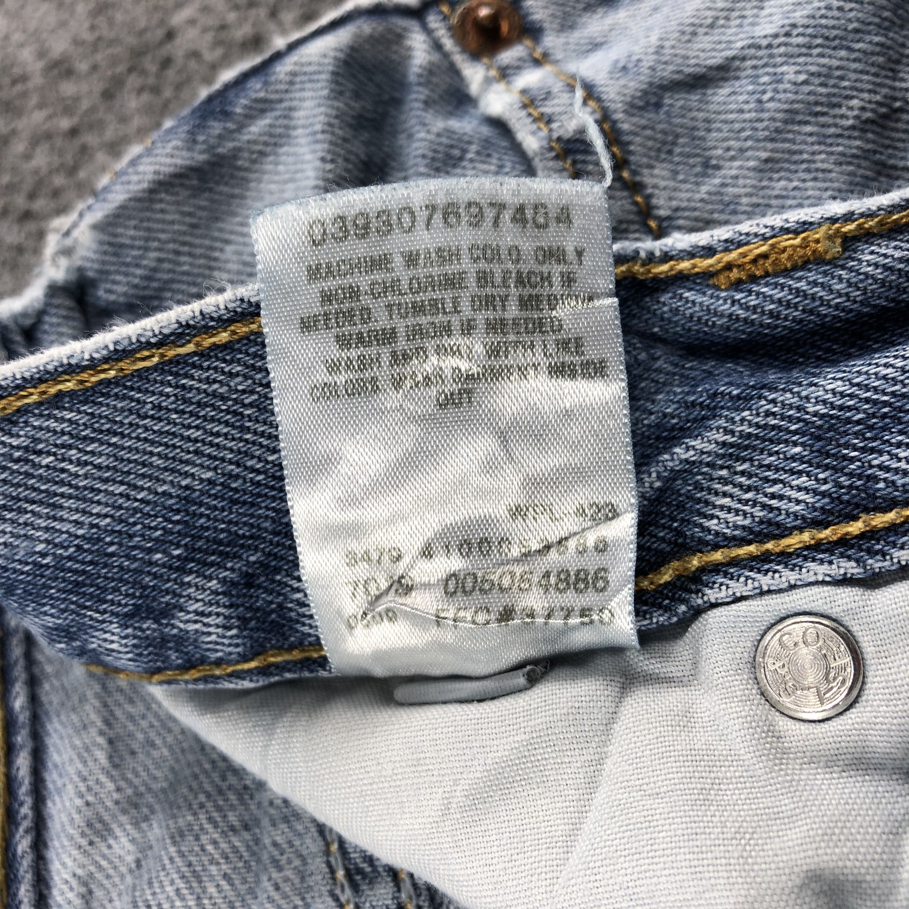 Levi's Vintage Blue Wash Levis 505 Jeans-J2478 Size US 37 - 11 Thumbnail