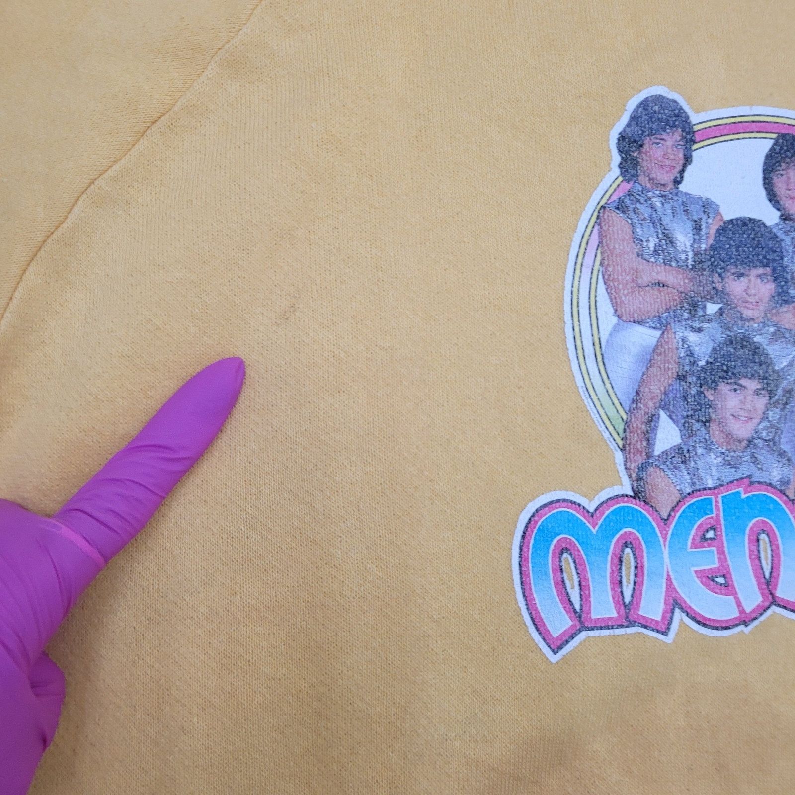 Vintage Vintage 70s Menudo Band Sweatshirt Womens S/M 19x21 Baggy Size M / US 6-8 / IT 42-44 - 4 Thumbnail