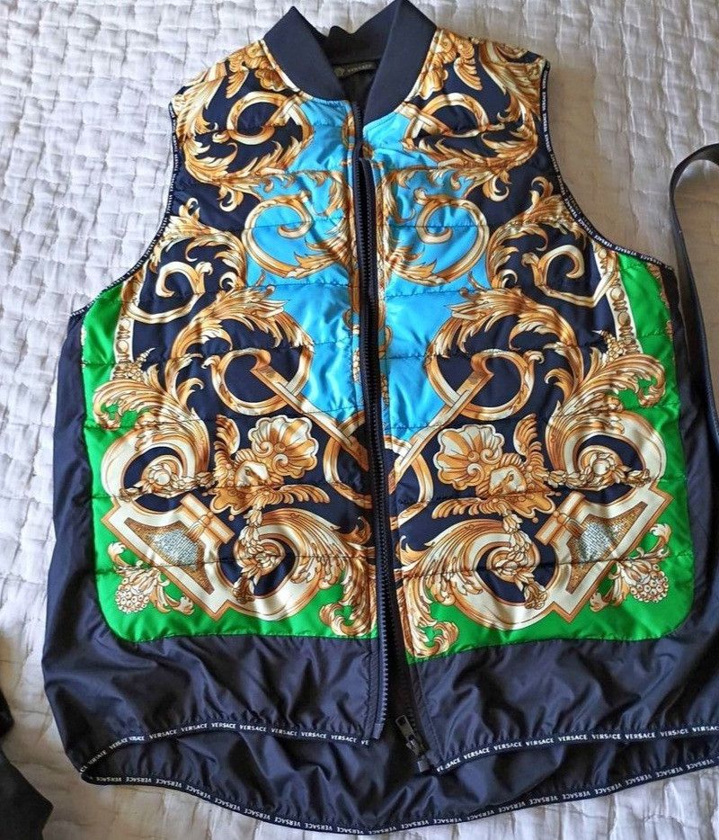 Versace Versace bomber vest barocco medusa Size US XL / EU 56 / 4 - 2 Thumbnail