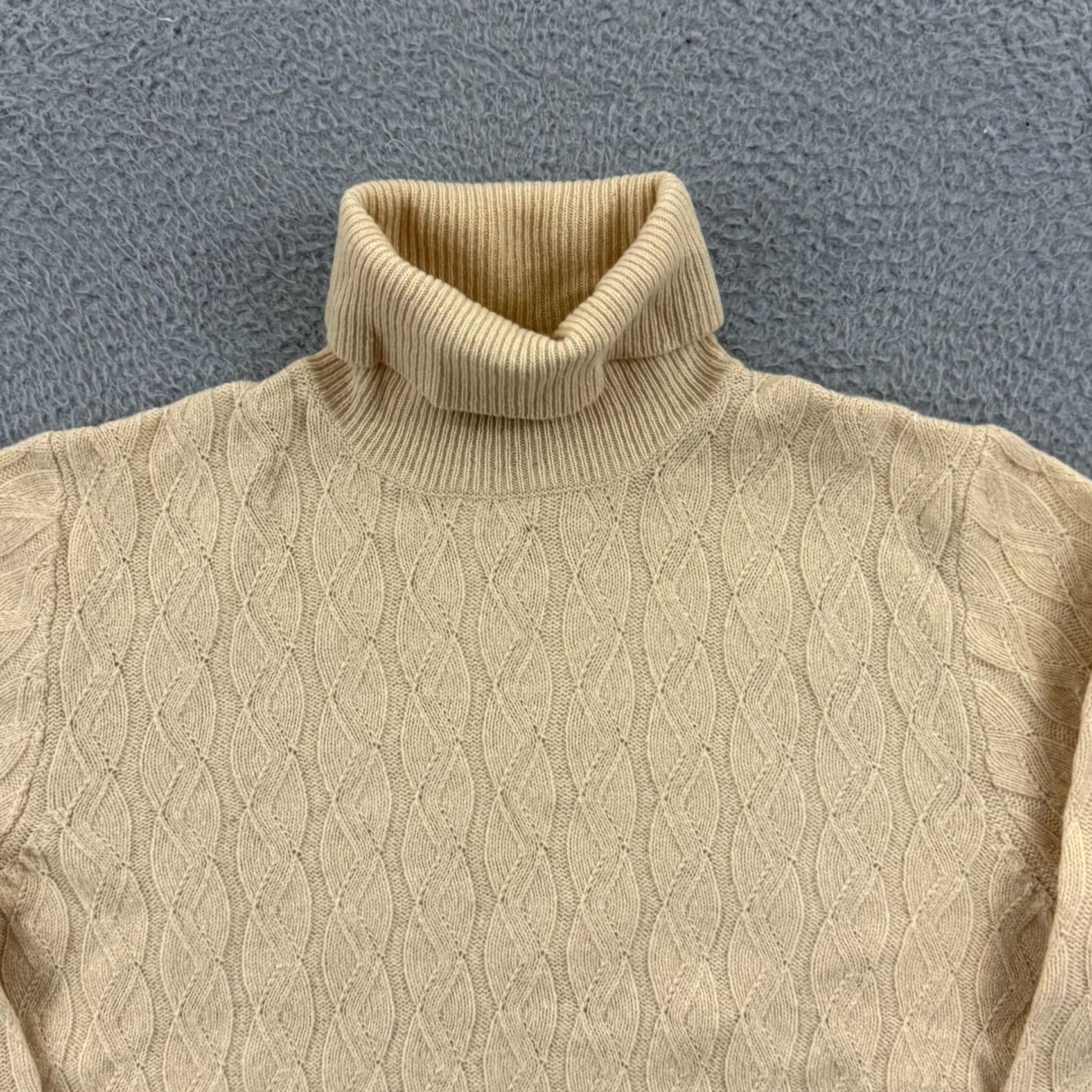 Ann Taylor Ann Taylor Turtleneck Sweater Womens L Yellow Cable Knit Lambswool Long Sleeve Size L / US 10 / IT 46 - 3 Thumbnail