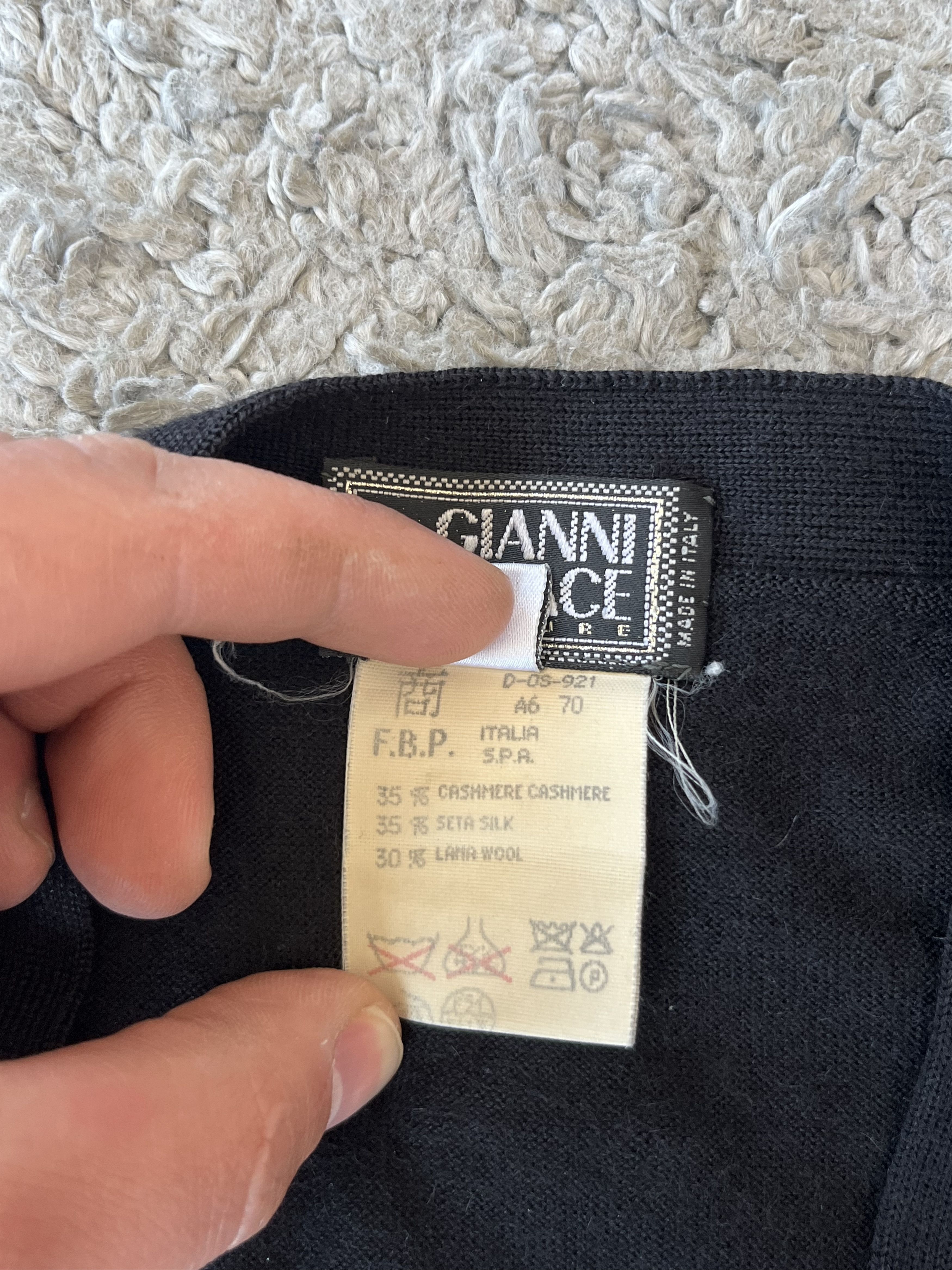 Versace GIANNI VERSACE Vintage Very Rare Sweater Cardigan 80s-90s Size US L / EU 52-54 / 3 - 8 Thumbnail