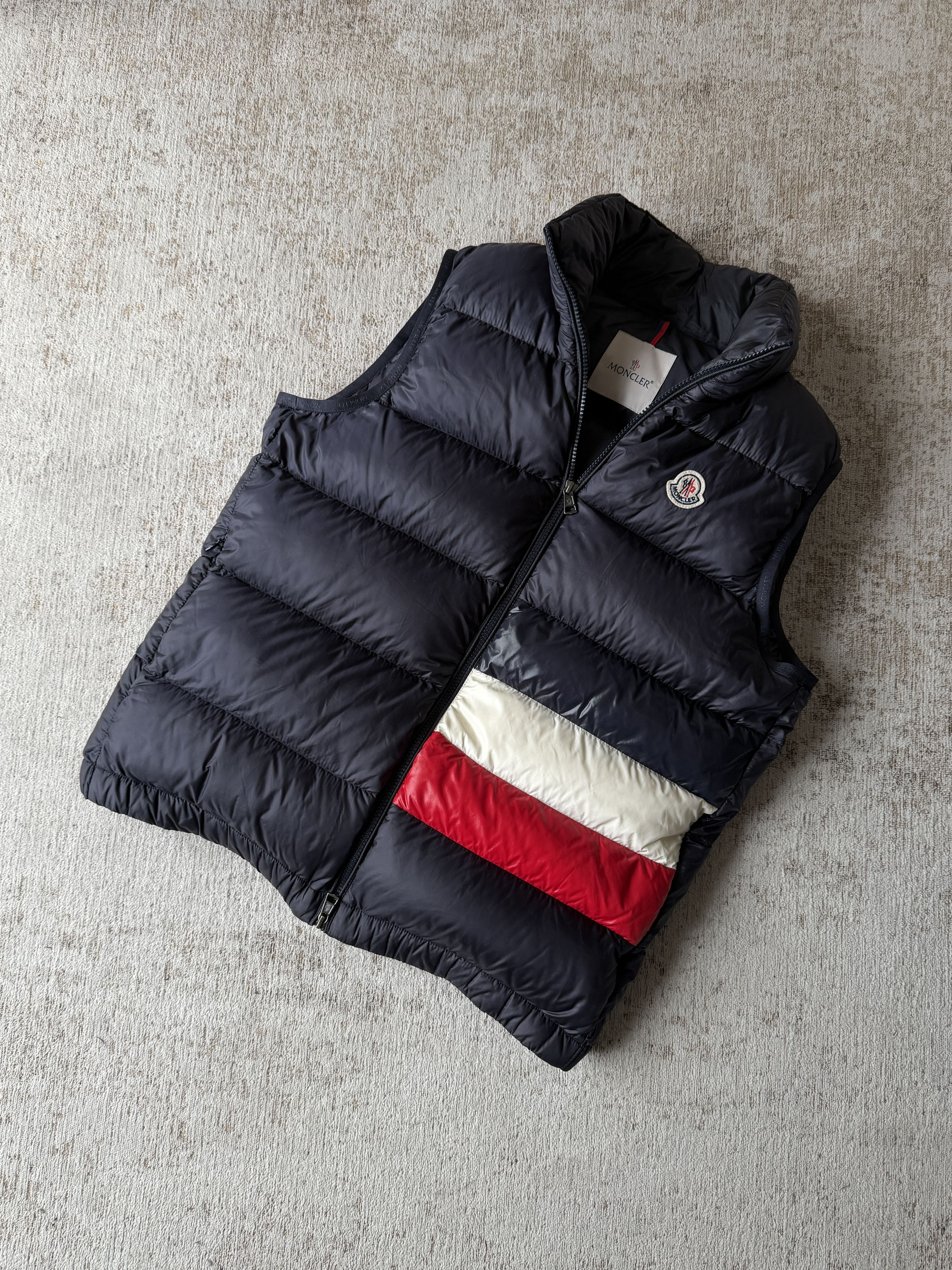 Moncler Moncler Vest | 4 Size US XL / EU 56 / 4 - 1 Thumbnail