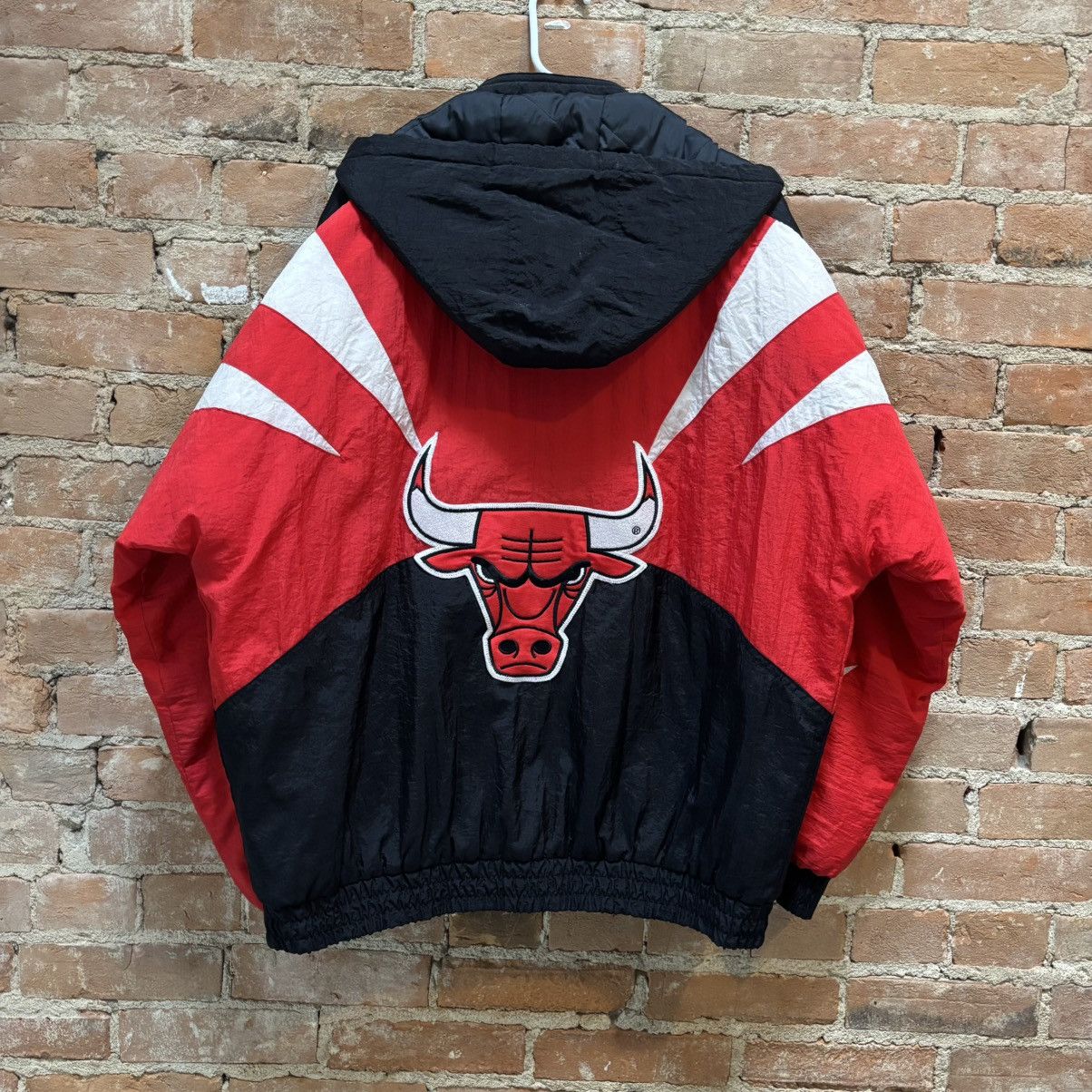 NBA × Vintage $250 Vintage 90s Apex One Chicago Bulls Puffer Jacket Size US L / EU 52-54 / 3 - 7 Thumbnail