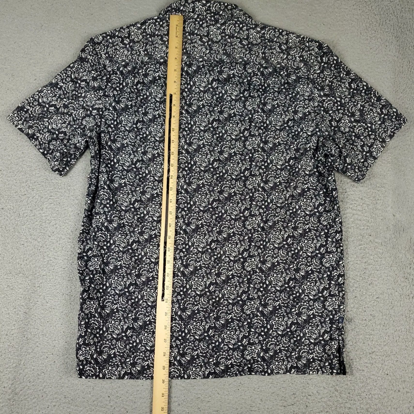 Mizzen+Main Mizzen+Main Shirt Mens Medium Gray Floral Stretch Camp Collar Size US M / EU 48-50 / 2 - 3 Thumbnail