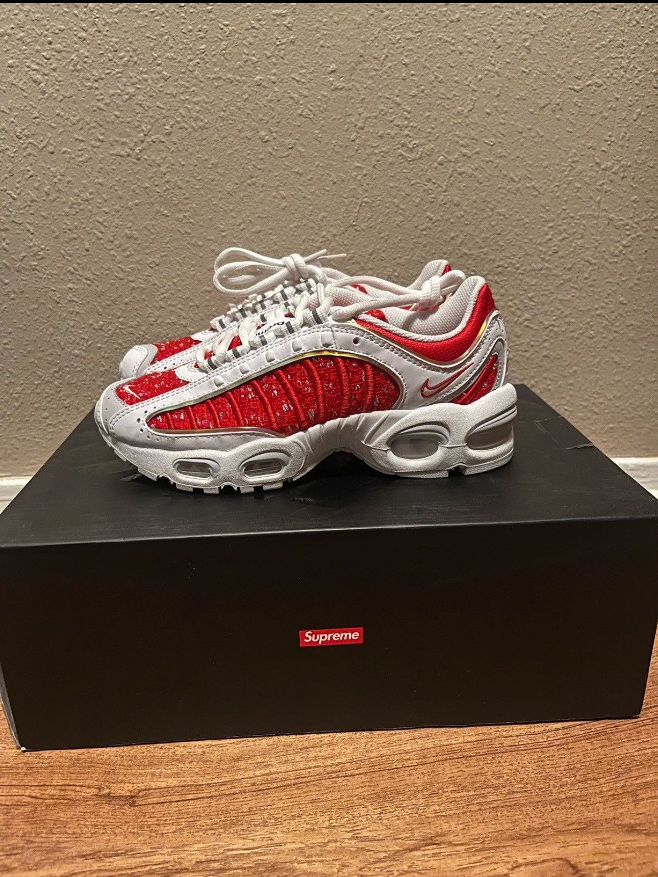 Nike Nike Cross Trainers & Nike Tailwind X Supreme Sneaker Bundle Size US 4 / IT 34 - 1 Thumbnail