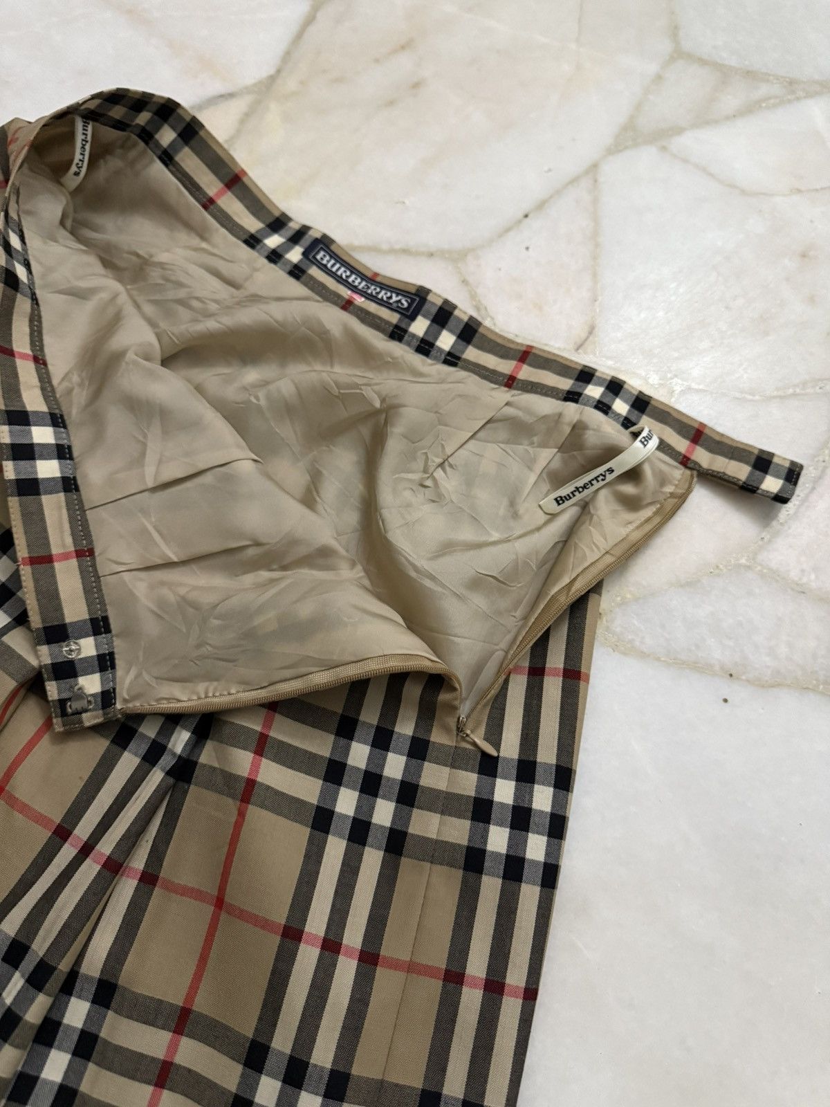 Burberry Vintage Burberrys Nova Check skirt Size 28" / US 6 / IT 42 - 7 Thumbnail