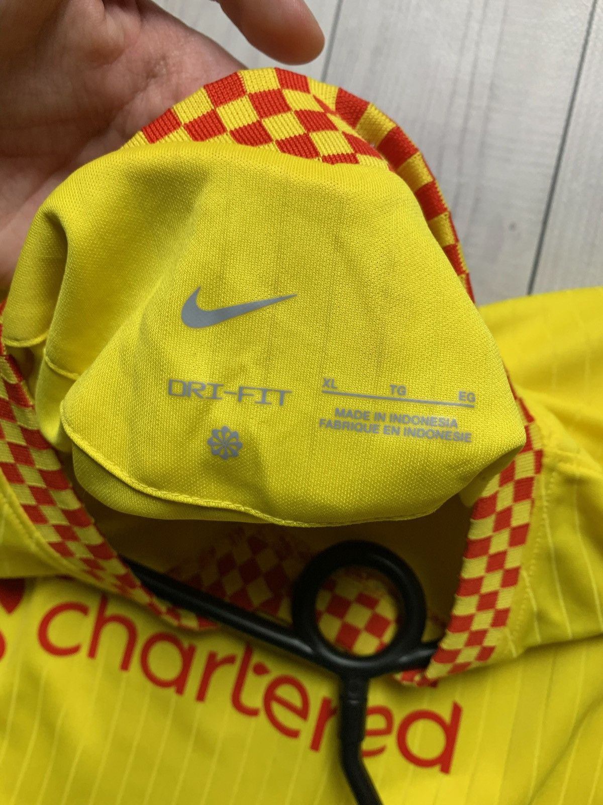 Nike × Vintage Nike Liverpool soccer jersey yellow size XL rare Size US XL / EU 56 / 4 - 3 Thumbnail