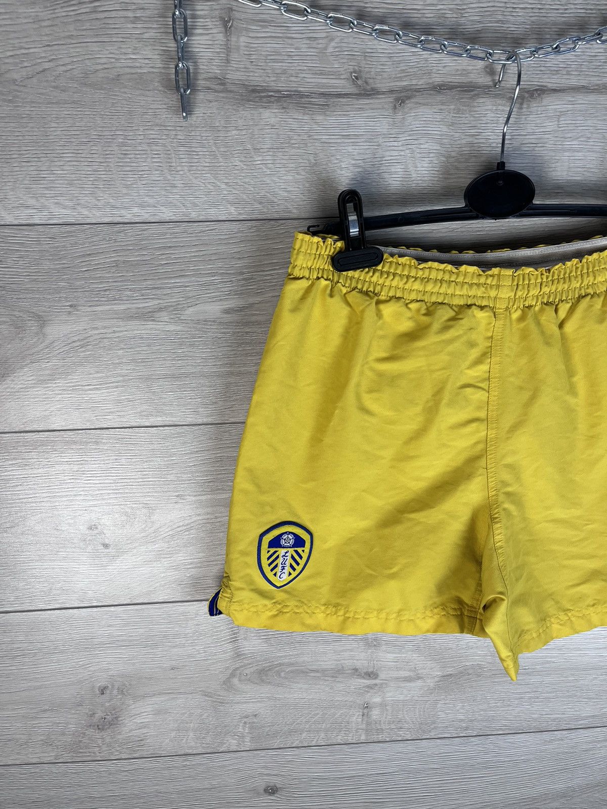 Nike Men’s football shorts Nike Team FC Leeds United size s Size US 30 / EU 46 - 2 Thumbnail