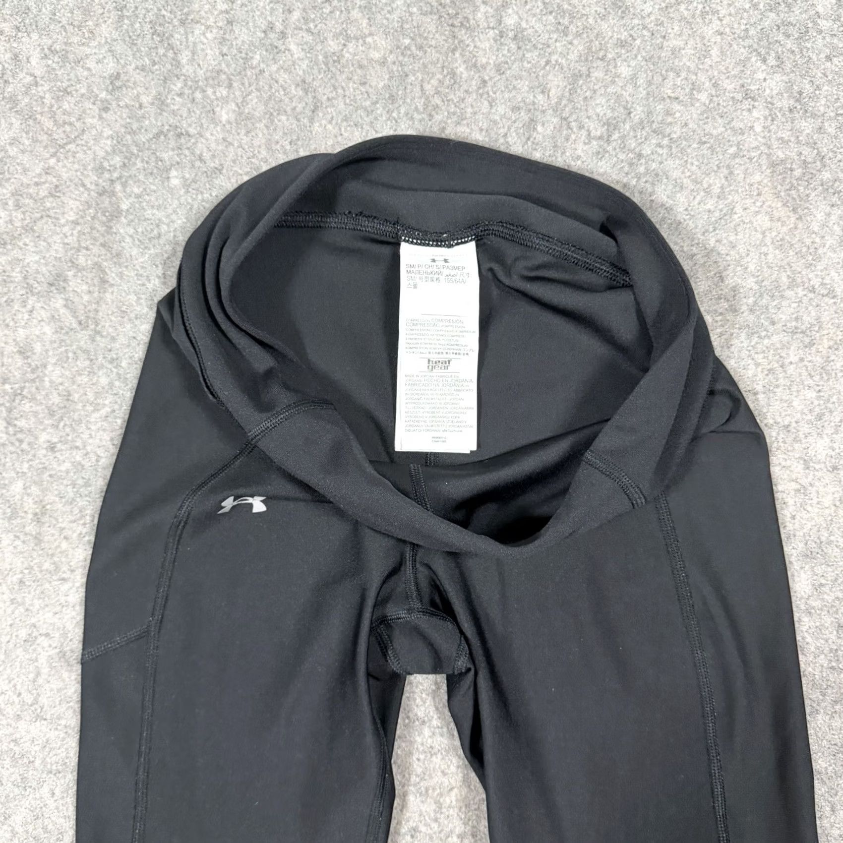 Under Armour Under Armour Legging Capri Women's Size Small (Actual Fits 27x19.25) Black Blue Size 28" / US 6 / IT 42 - 4 Thumbnail