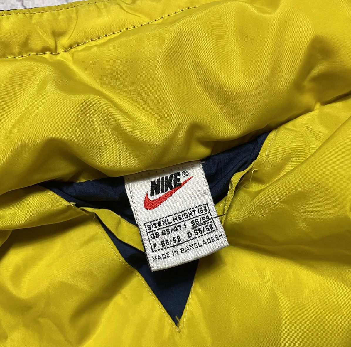 Nike Crazy Vintage 90's Nike Down Puffer Jacket Big Swoosh Drill Size US XL / EU 56 / 4 - 15 Thumbnail