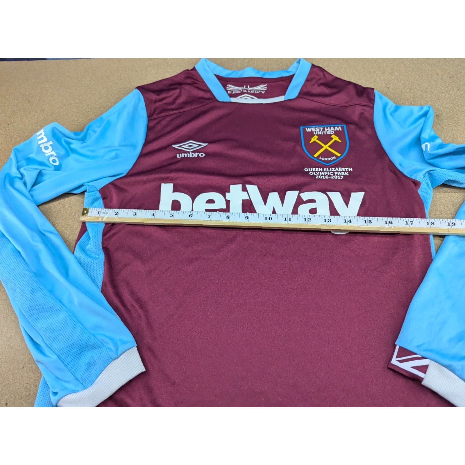 Umbro Umbro West Ham United 2016-2017 Home Jersey Mens Size M Football Adult T-Shirt Regular Polyester Multicolor Long Sleeve Quick Dry Sports Jersey Mens Size US M / EU 48-50 / 2 - 7 Thumbnail