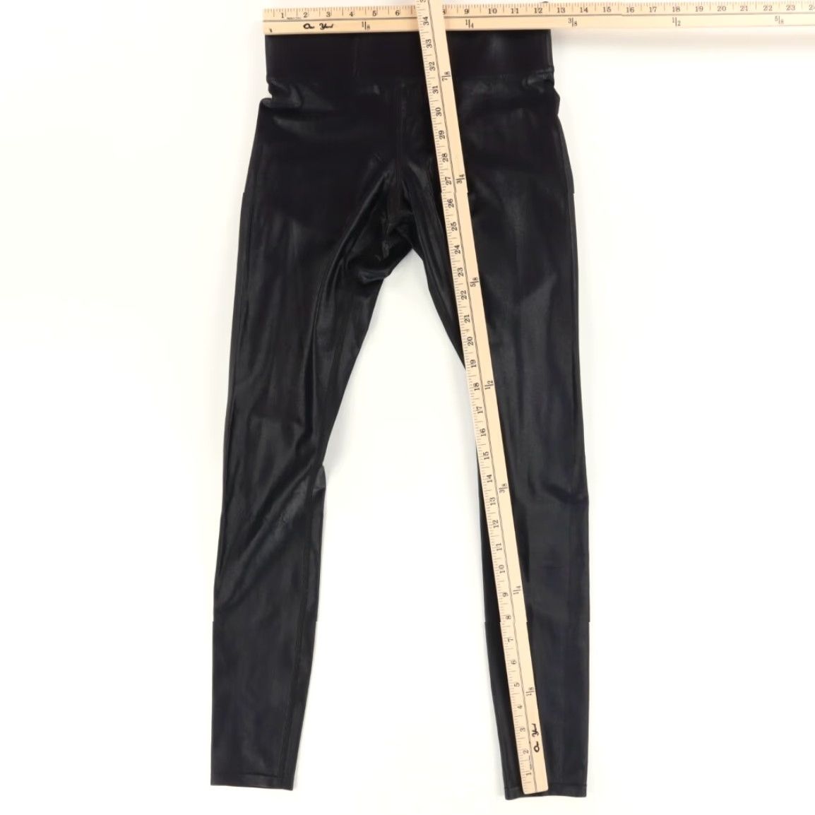 Vintage Nike Shirt Women's Black Takara Shine 7/8 Leggings Pants Carbon 38 S Slim Inseam 25in 12in Front Flat Pull On Nylon Woven 20% Stretch 2/8/90s style Size 28" / US 6 / IT 42 - 3 Thumbnail