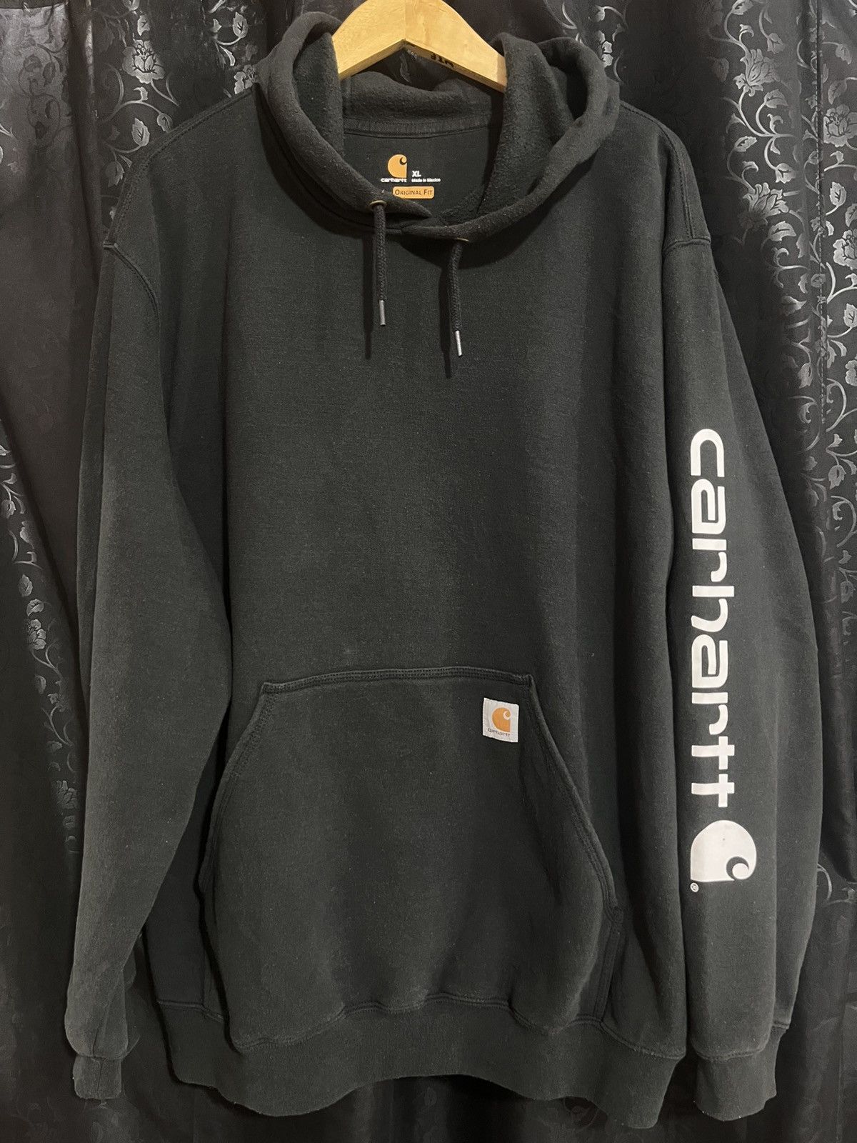 Carhartt Carhartt K288 Logo Sleeve Graphic Black Hoodie Spellout - XL Size US XL / EU 56 / 4 - 1 Thumbnail