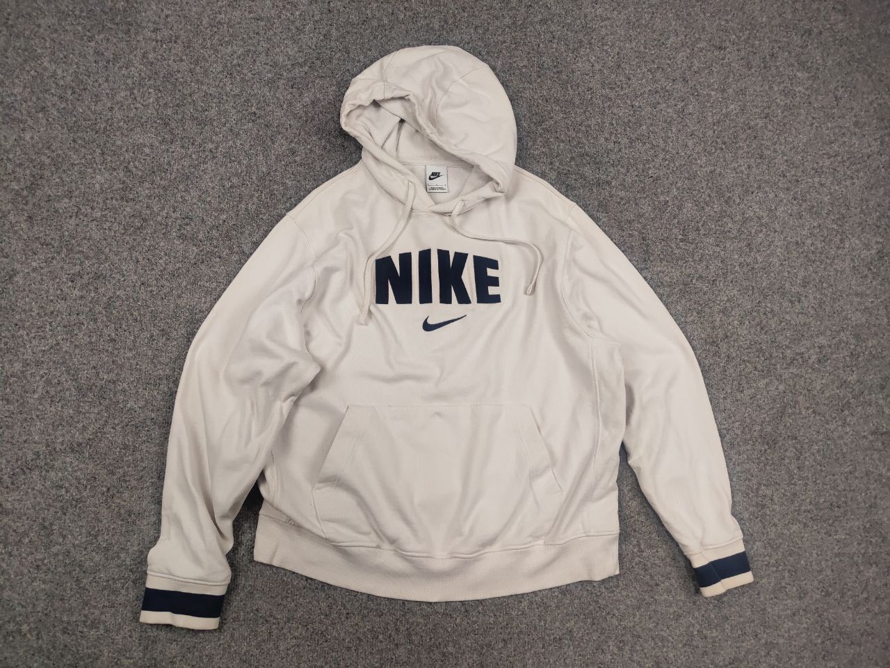 Nike Nike Vintage embroidered big center swoosh logo Beige Hoodie Size US M / EU 48-50 / 2 - 8 Thumbnail