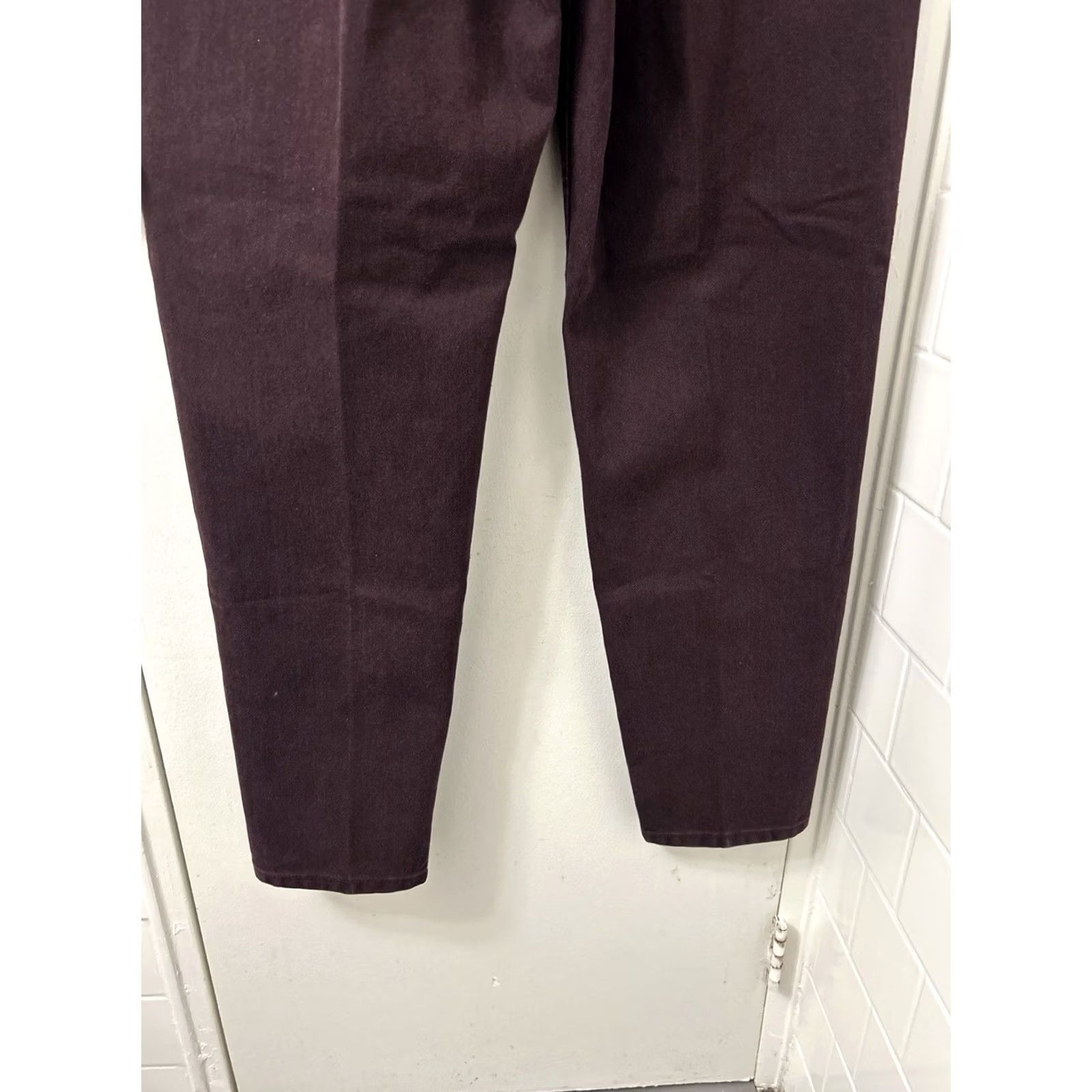 Lee VINTAGE Lee Riveted Jeans Womens 14x31 Burgundy Made In USA YKK Denim NWT S(Burgundy) Purple Jeans 5-Pocket Mens Womens Girls? Size 36" / US 14 / IT 50 - 3 Thumbnail