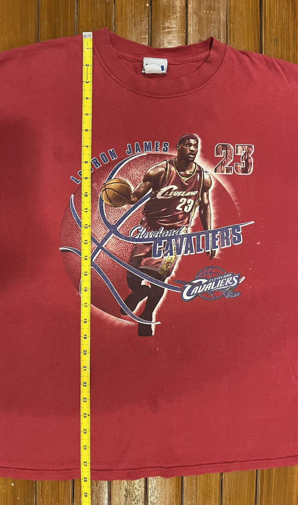 NBA Vintage NBA Lebron James Cleveland Cavaliers T-Shirt Size US XL / EU 56 / 4 - 11 Thumbnail