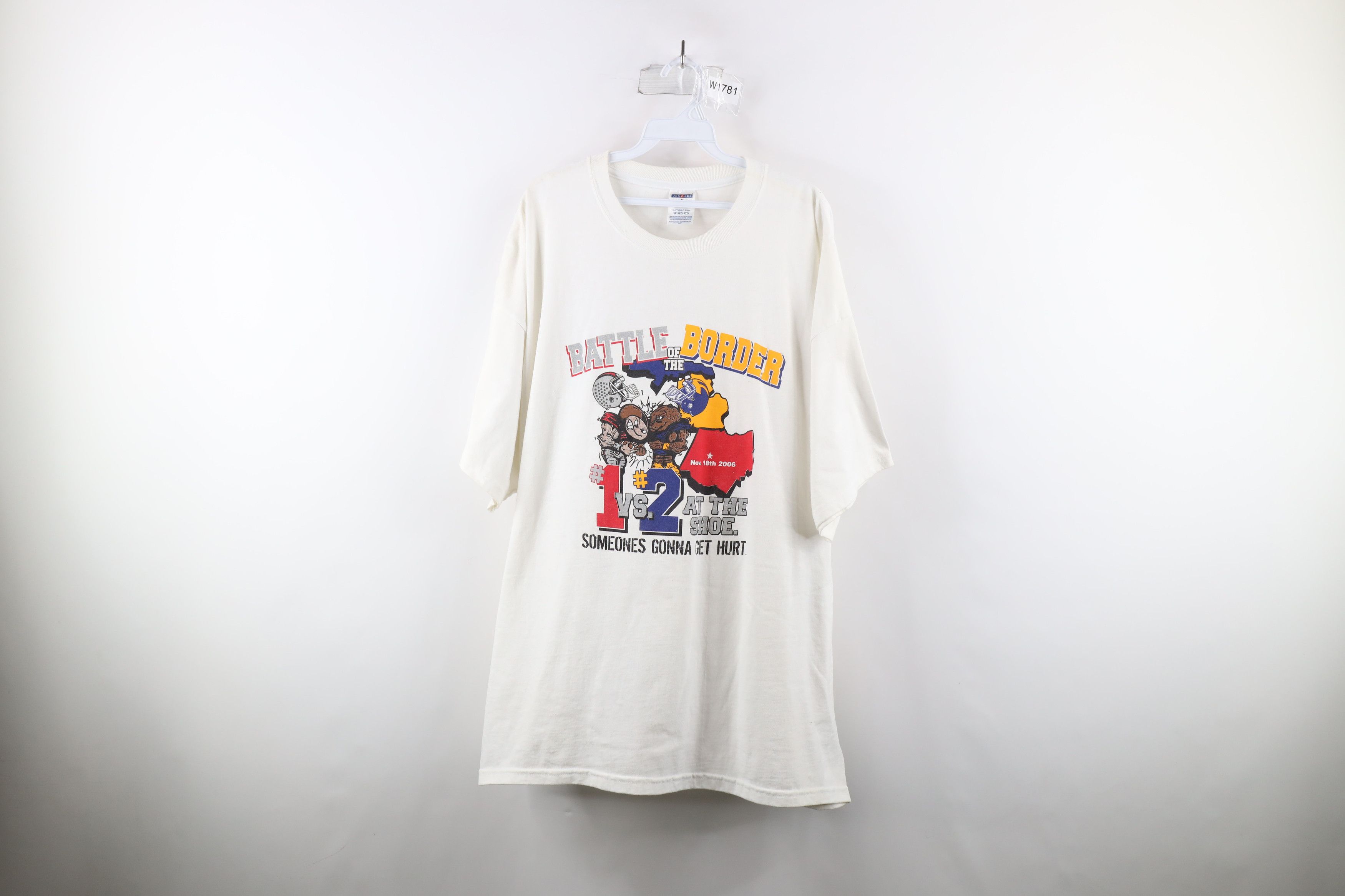 Vintage Vintage University University of Michigan Football T-Shirt Size US XXL / EU 58 / 5 - 1 Thumbnail