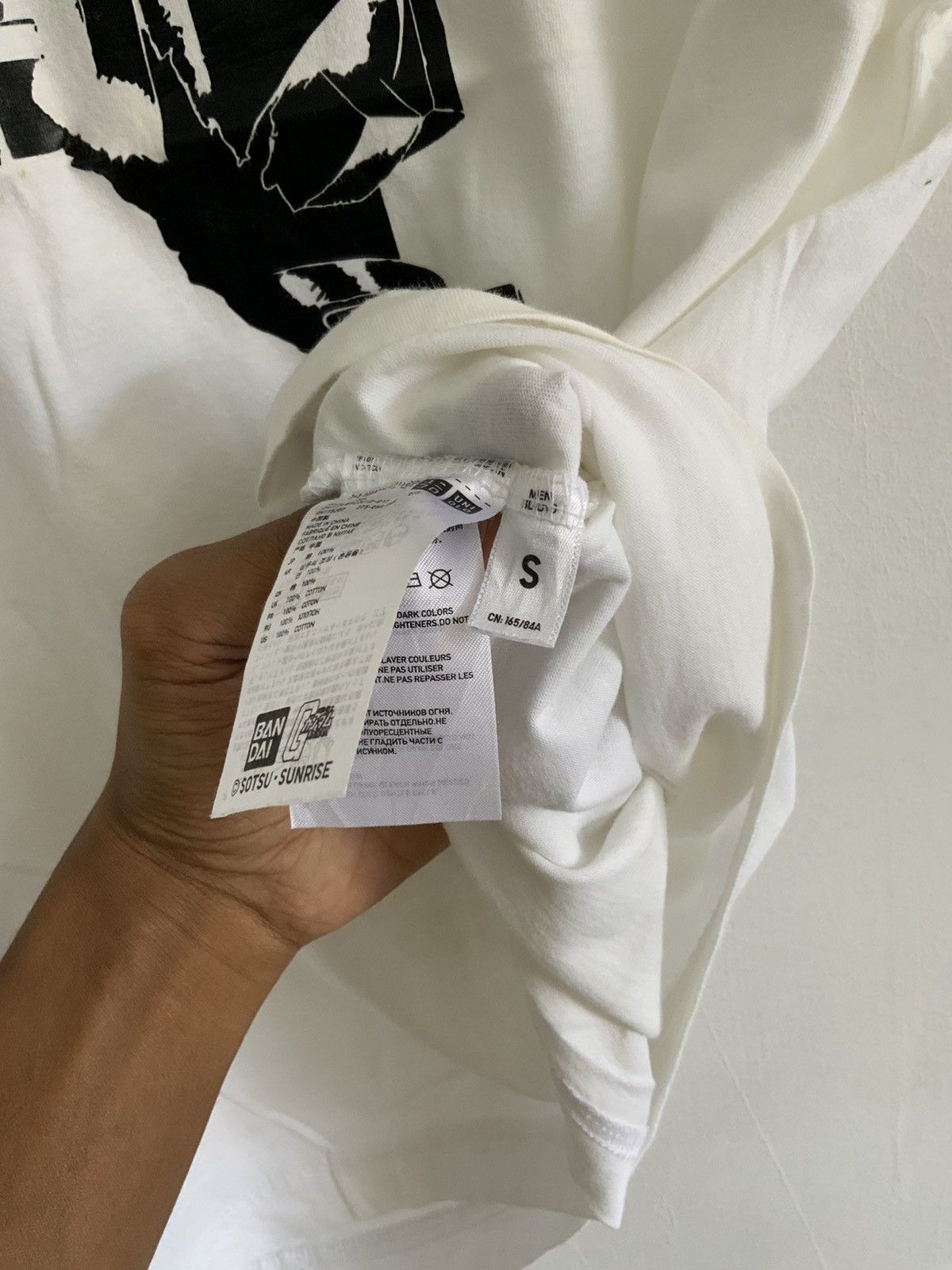 Uniqlo Uniqlo Gundam Illustrations Tee Size US S / EU 44-46 / 1 - 11 Thumbnail