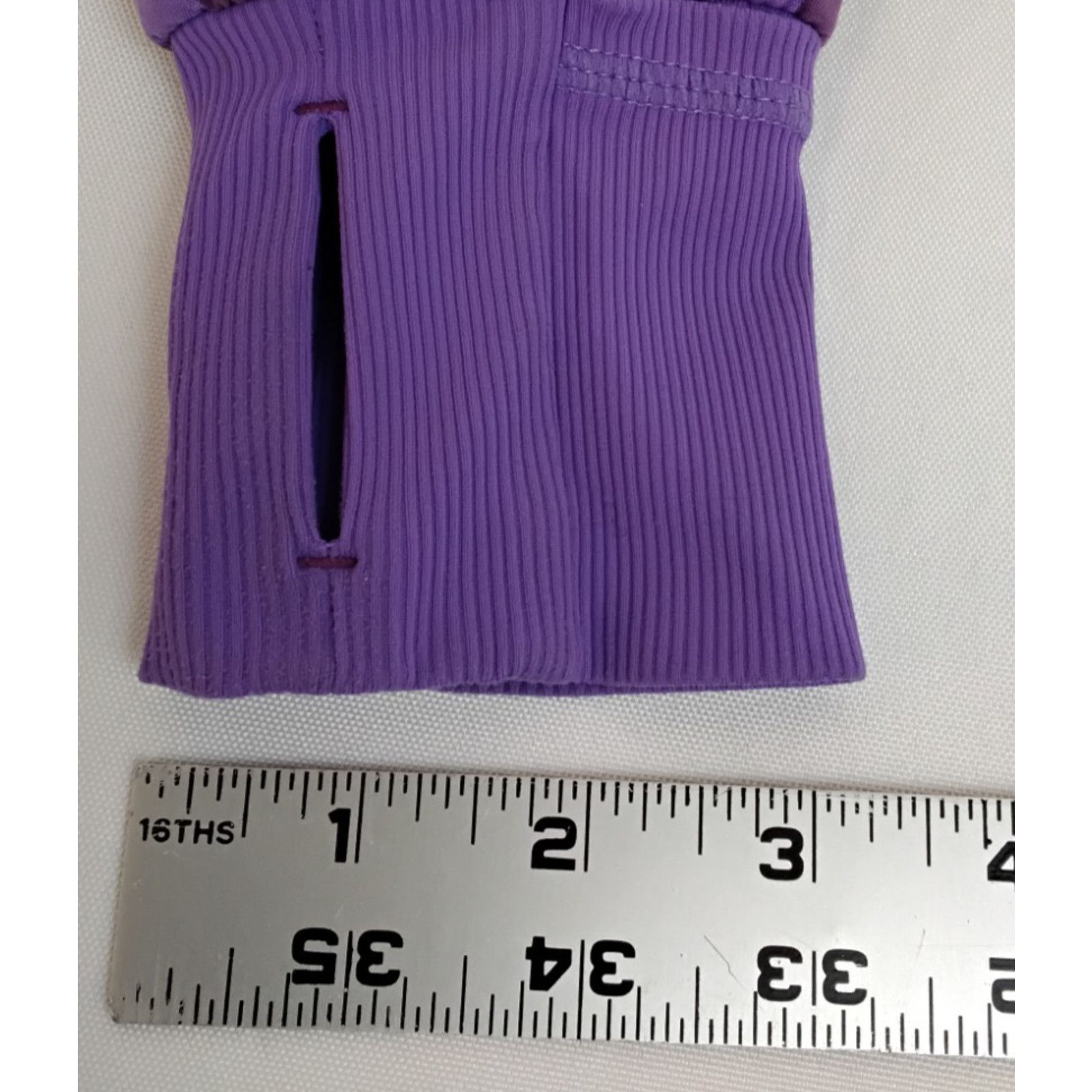 Lululemon Lululemon Light Weight Jacket Women's S Purple/Pink Plaid Size S / US 4 / IT 40 - 19 Thumbnail