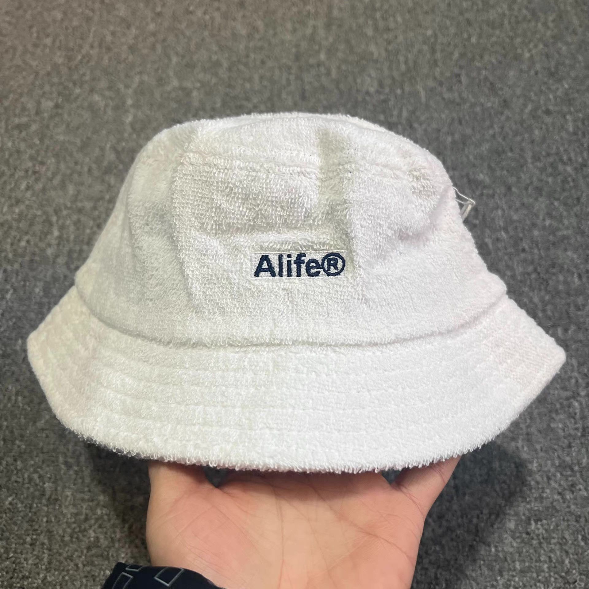 Alife Alife® Teddy Towel Short Plush Embroidered Bucket Hat Q7 Size ONE SIZE - 1 Thumbnail