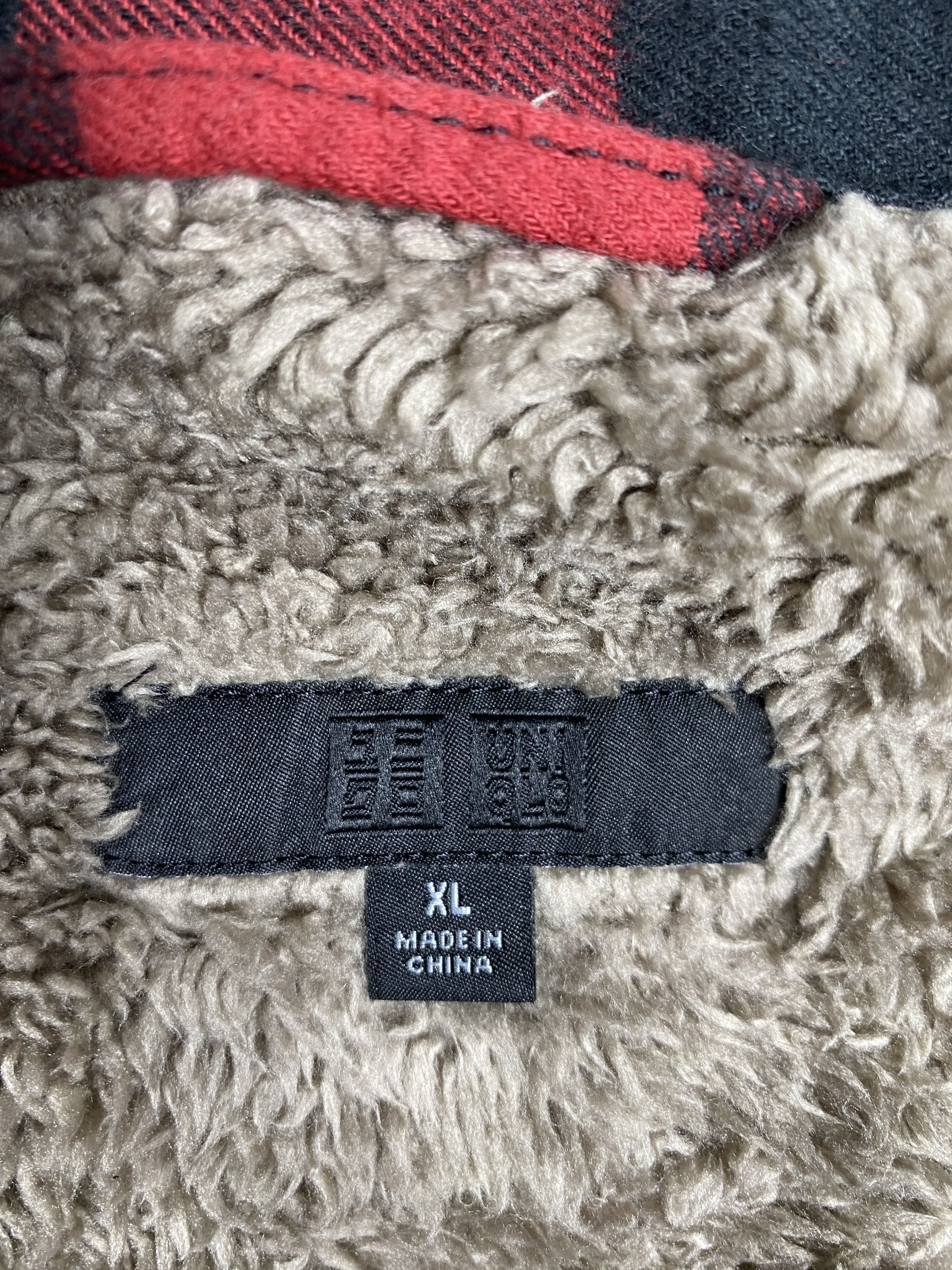 Uniqlo Vintage Uniqlo Flannel Sherpa Lining Button Up Jacket Size US XL / EU 56 / 4 - 10 Thumbnail