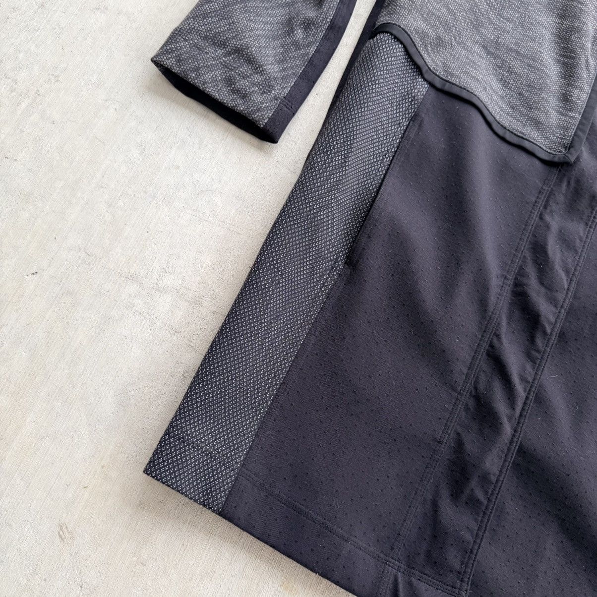 Lululemon Lululemon Cocoon Car Coat Diamond Jacquard Space Dye Black Size S / US 4 / IT 40 - 2 Thumbnail