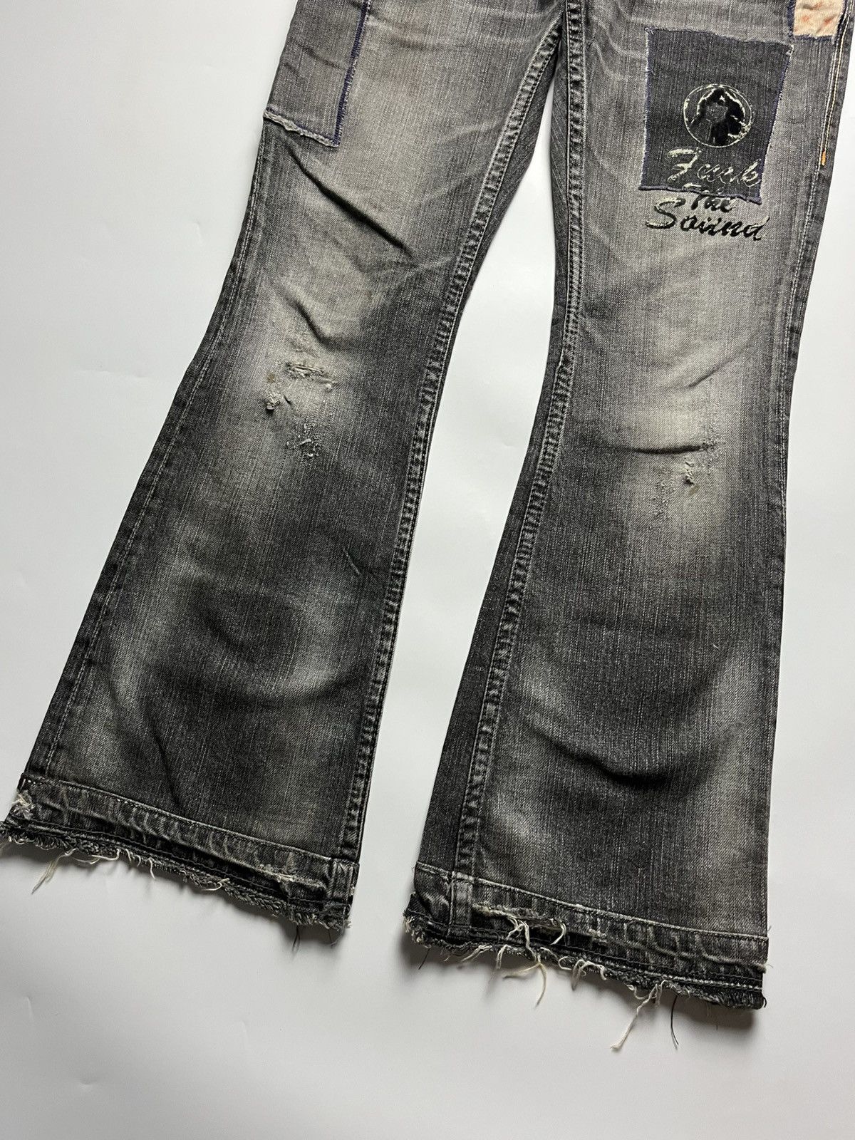 Hysteric Glamour Hysteric Glamour Distressed Flared Jeans Size 28" / US 6 / IT 42 - 8 Thumbnail