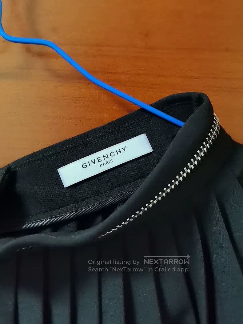Givenchy Givenchy Black Pleated Skirt Size 35" - 4 Thumbnail